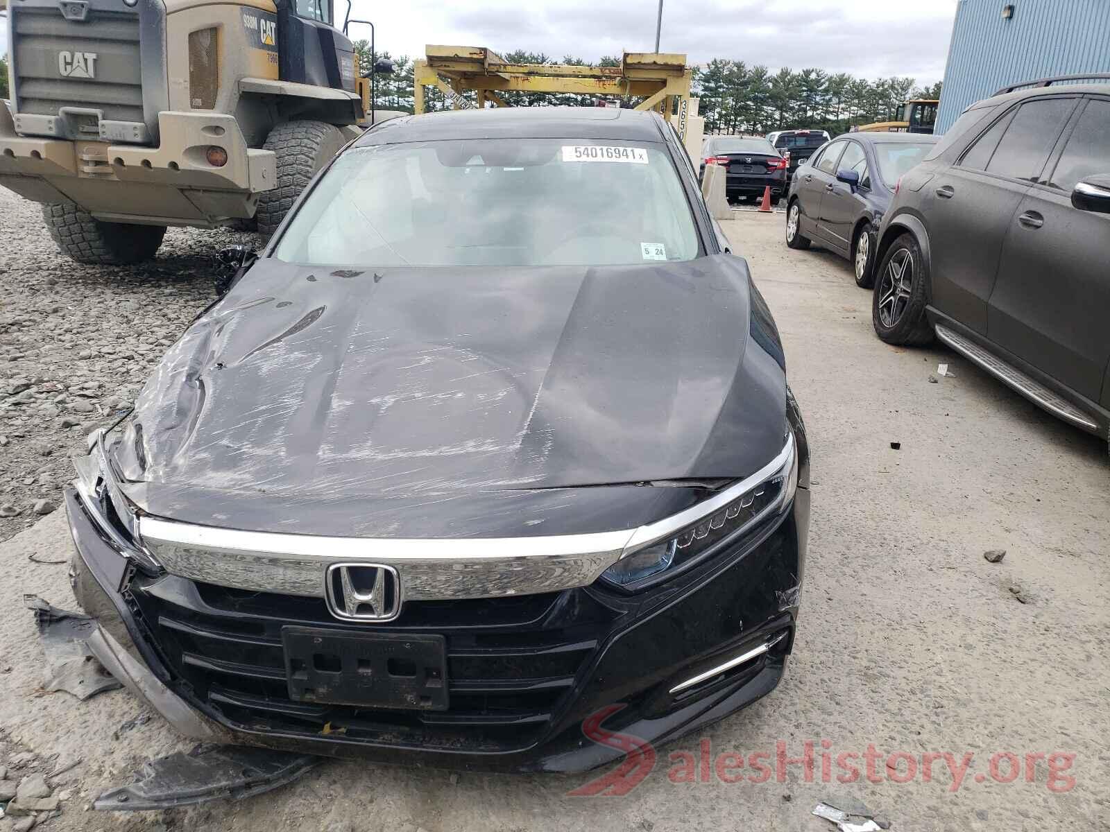 1HGCV3F59JA017167 2018 HONDA ACCORD