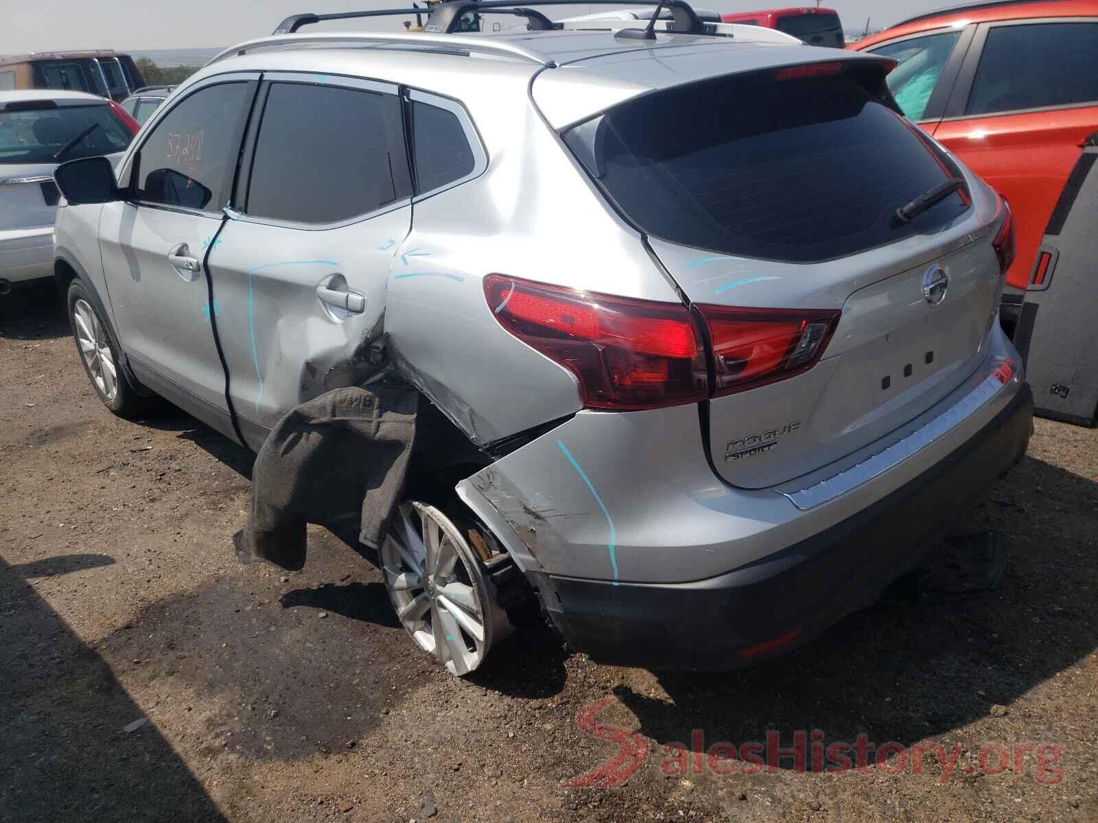 JN1BJ1CR8JW250125 2018 NISSAN ROGUE