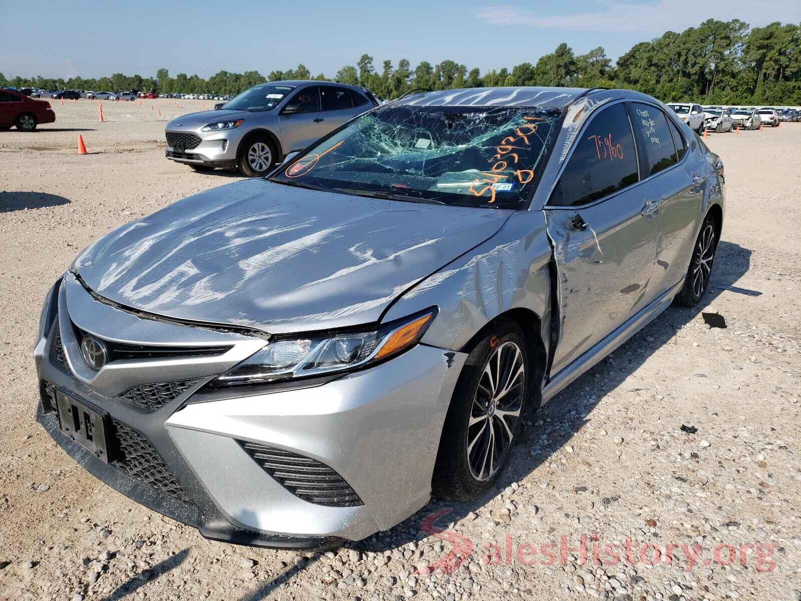 4T1B11HK8JU104579 2018 TOYOTA CAMRY