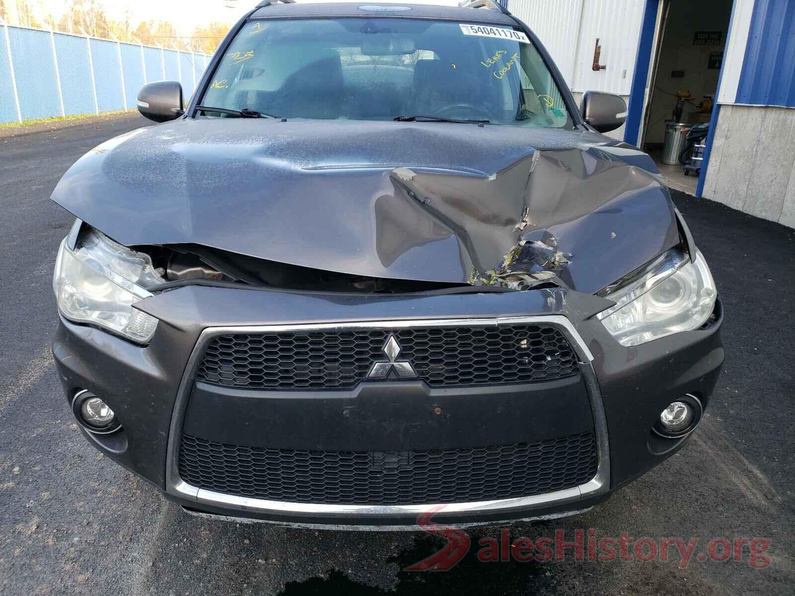 JA4JT5AX0BU611348 2017 MITSUBISHI OUTLANDER