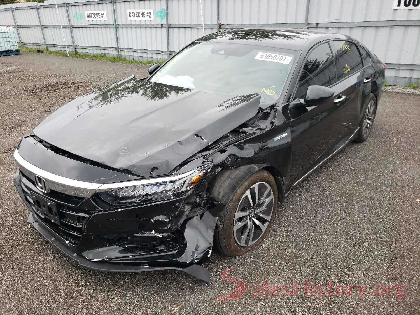 1HGCV3F98JA800208 2018 HONDA ACCORD