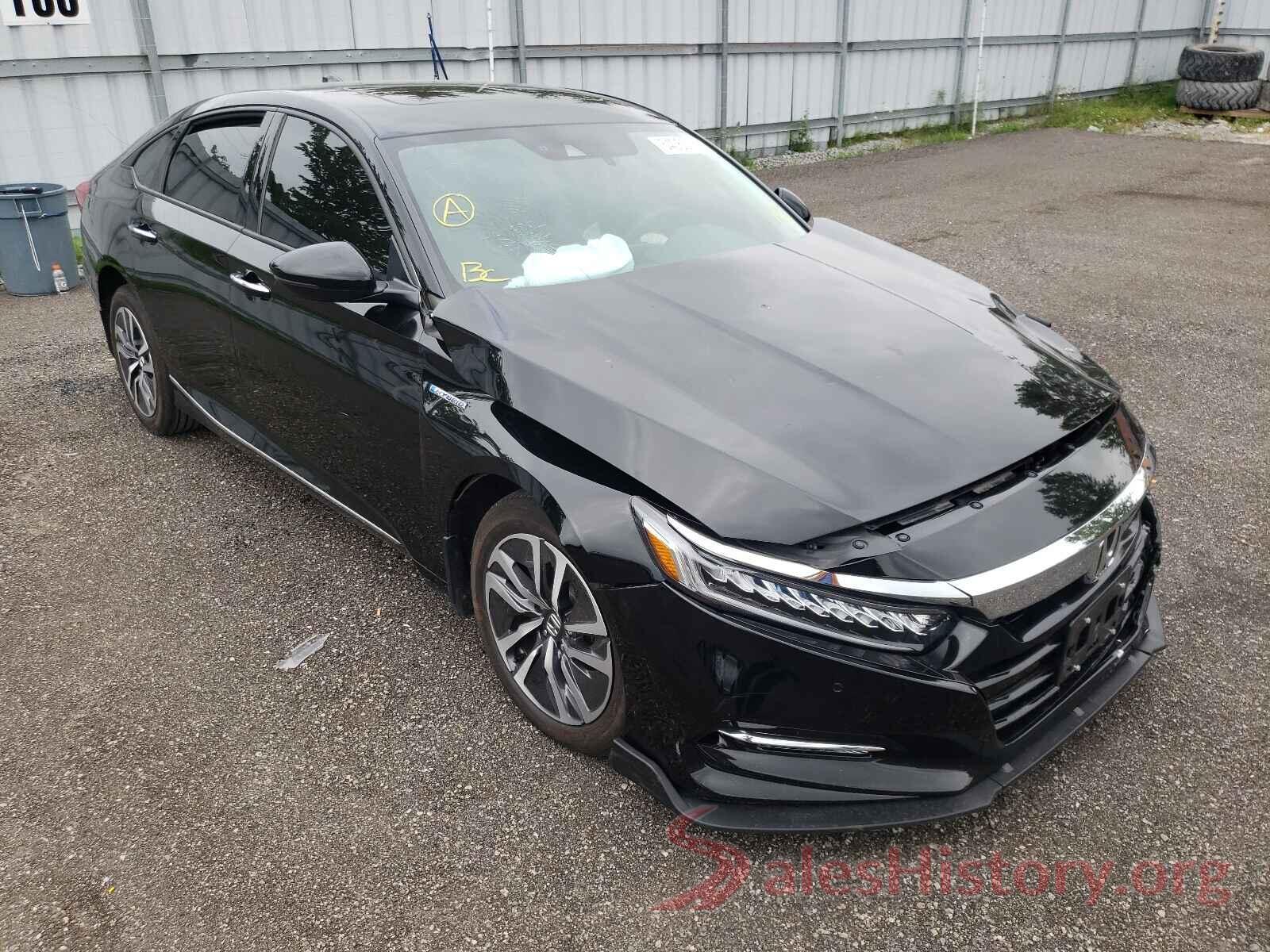 1HGCV3F98JA800208 2018 HONDA ACCORD