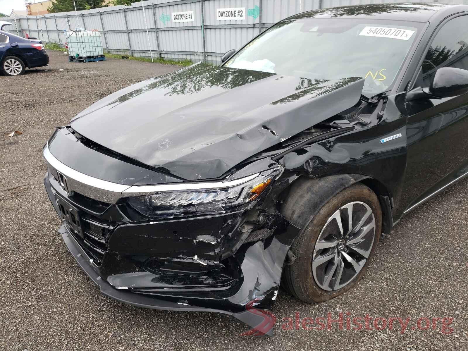 1HGCV3F98JA800208 2018 HONDA ACCORD