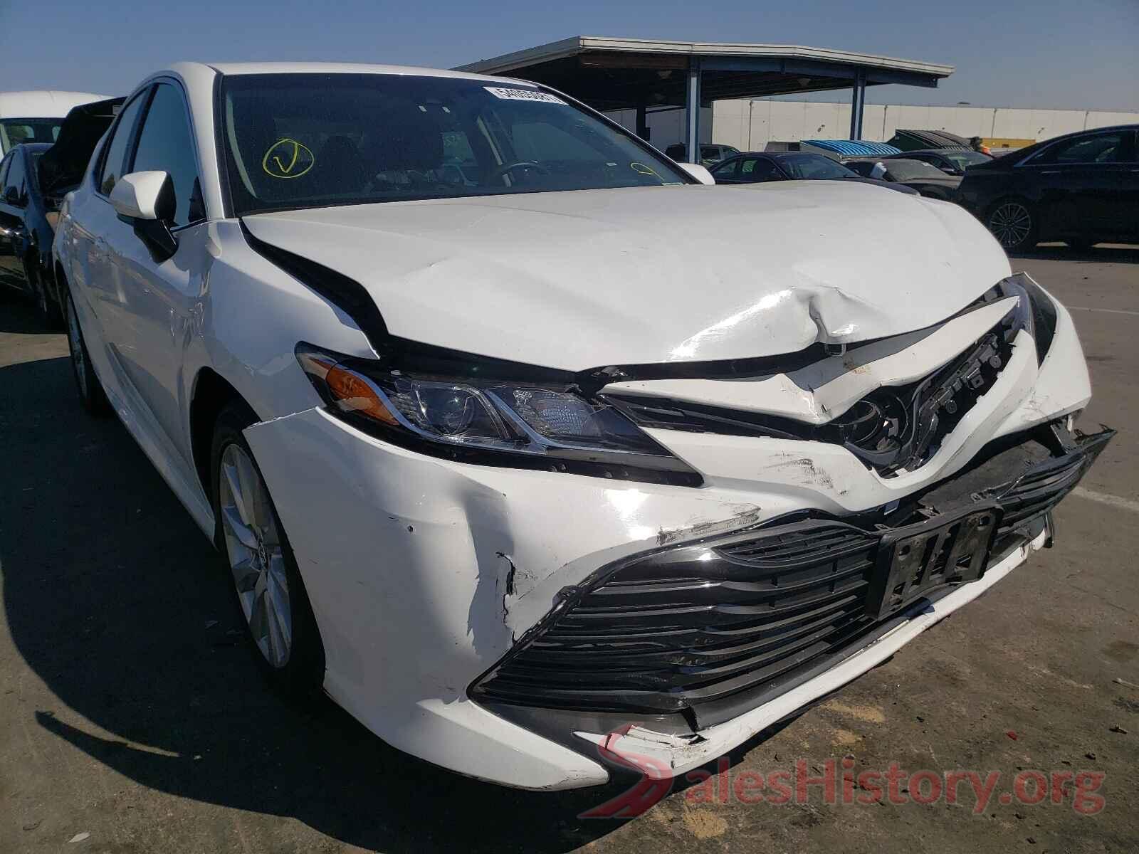 4T1B11HKXJU124932 2018 TOYOTA CAMRY