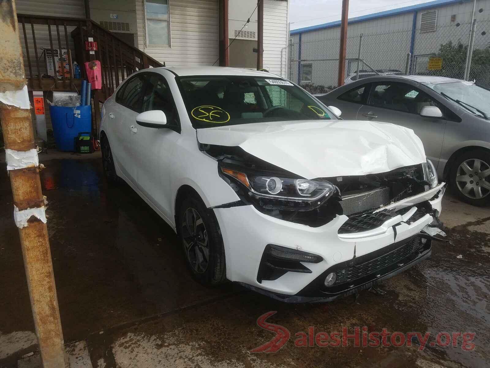 3KPF24AD8KE061796 2019 KIA FORTE