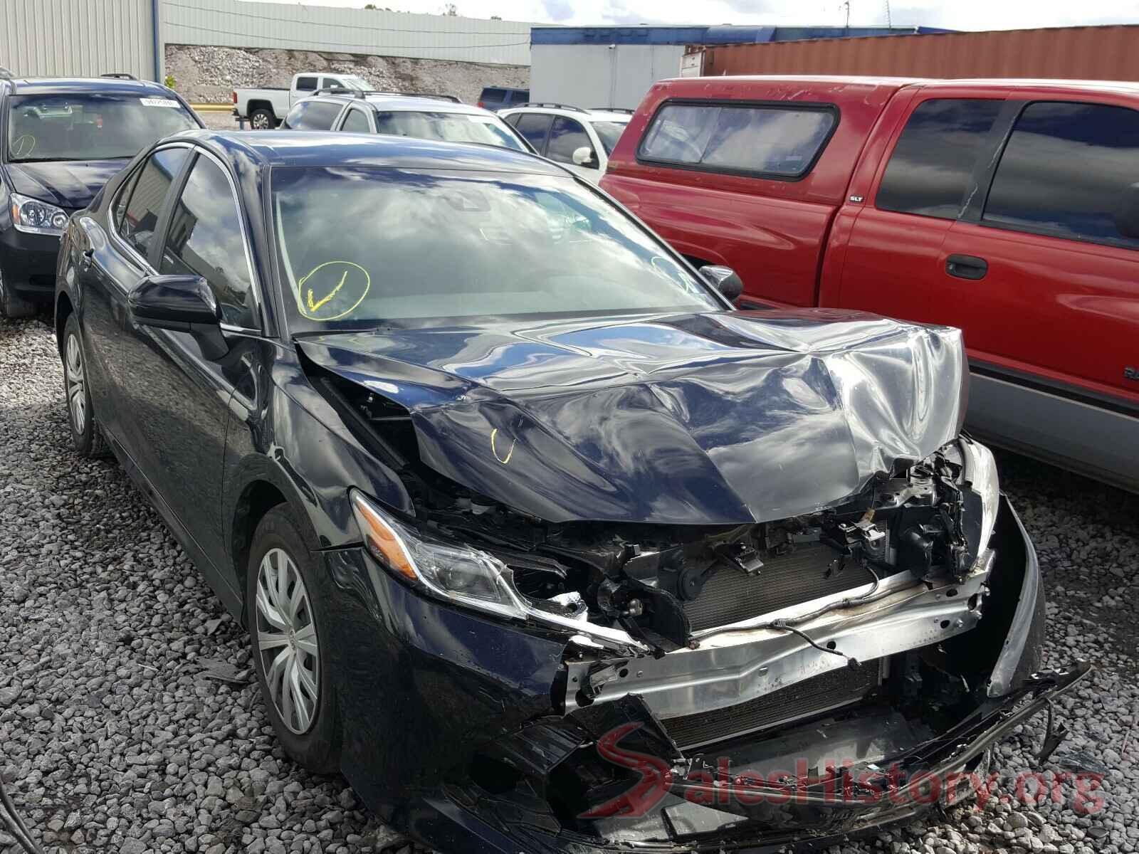 4T1B11HK4JU543374 2018 TOYOTA CAMRY