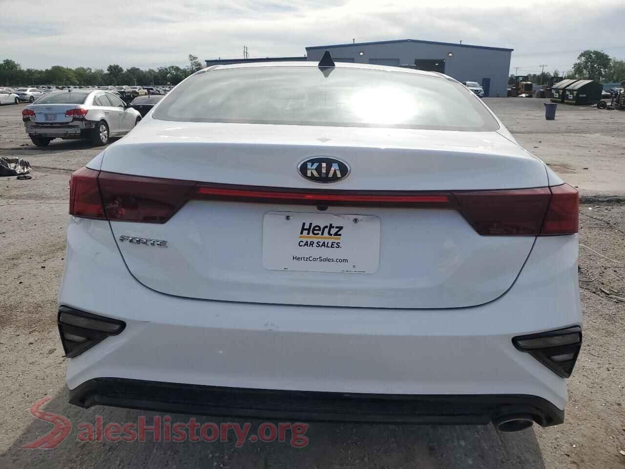 2021 KIA FORTE VIN 3KPF24AD3ME404095, left side view