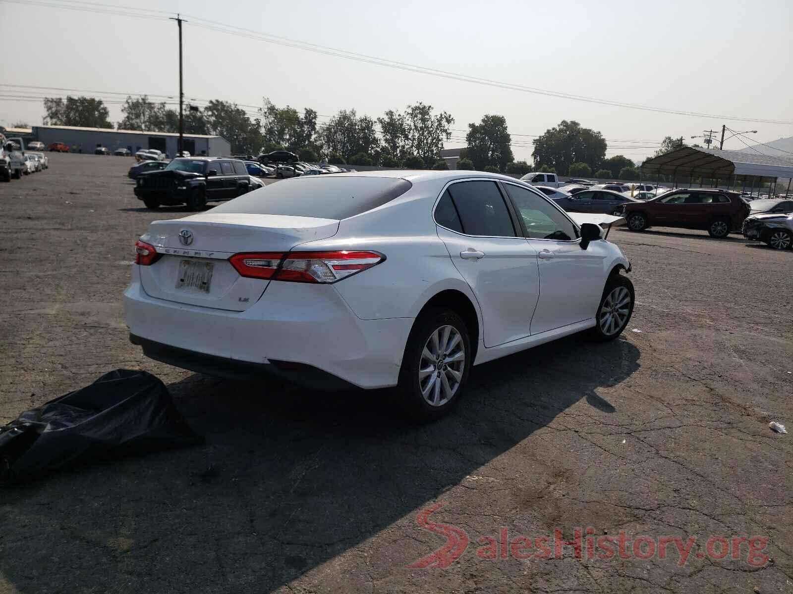 4T1B11HK6JU581124 2018 TOYOTA CAMRY