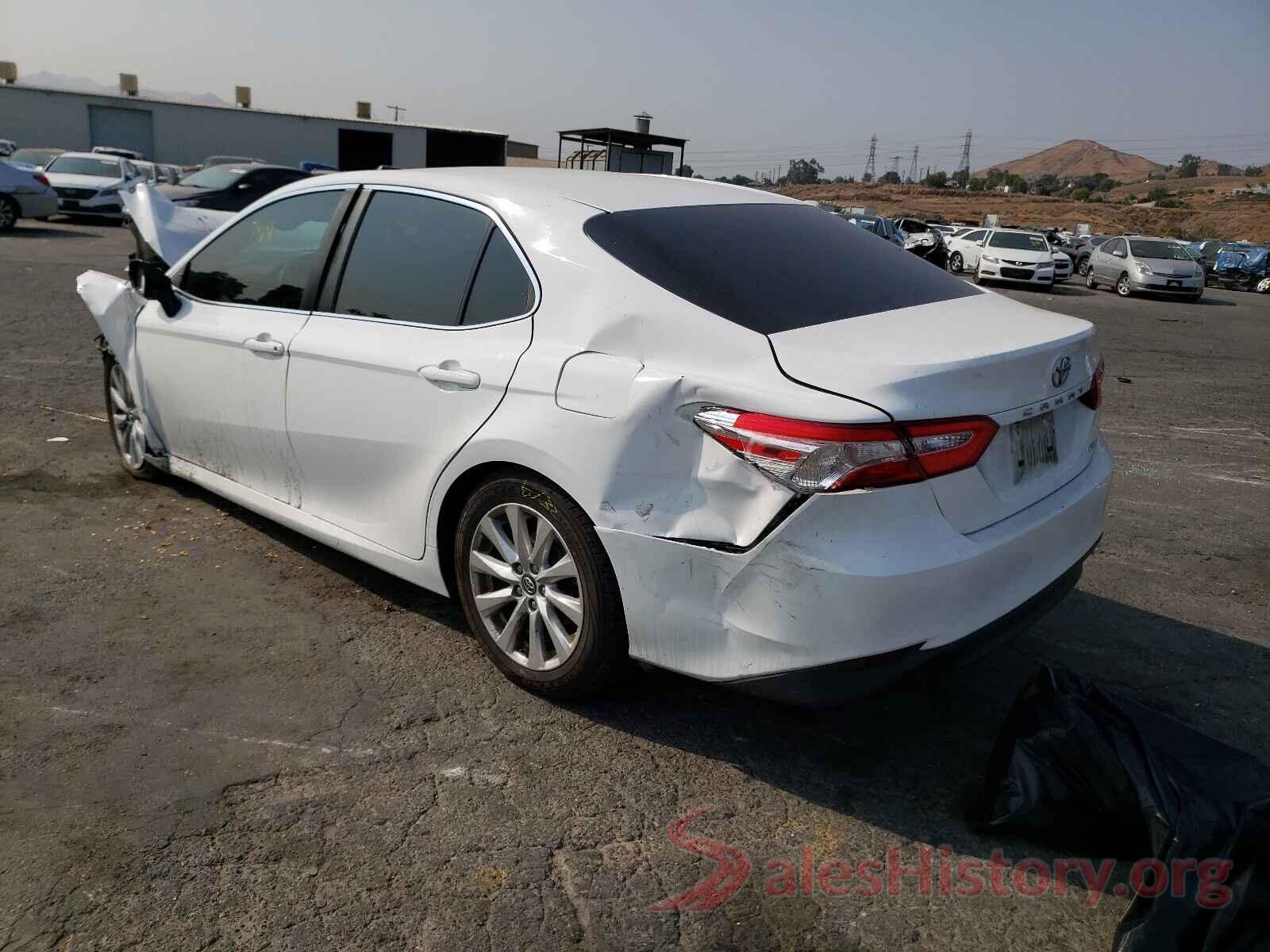 4T1B11HK6JU581124 2018 TOYOTA CAMRY