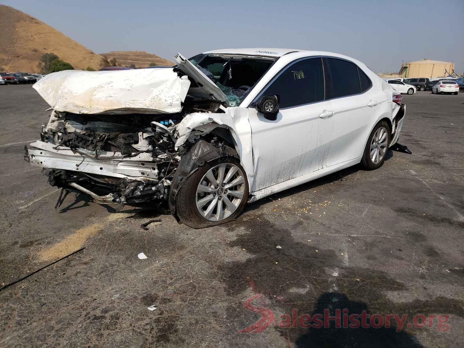 4T1B11HK6JU581124 2018 TOYOTA CAMRY