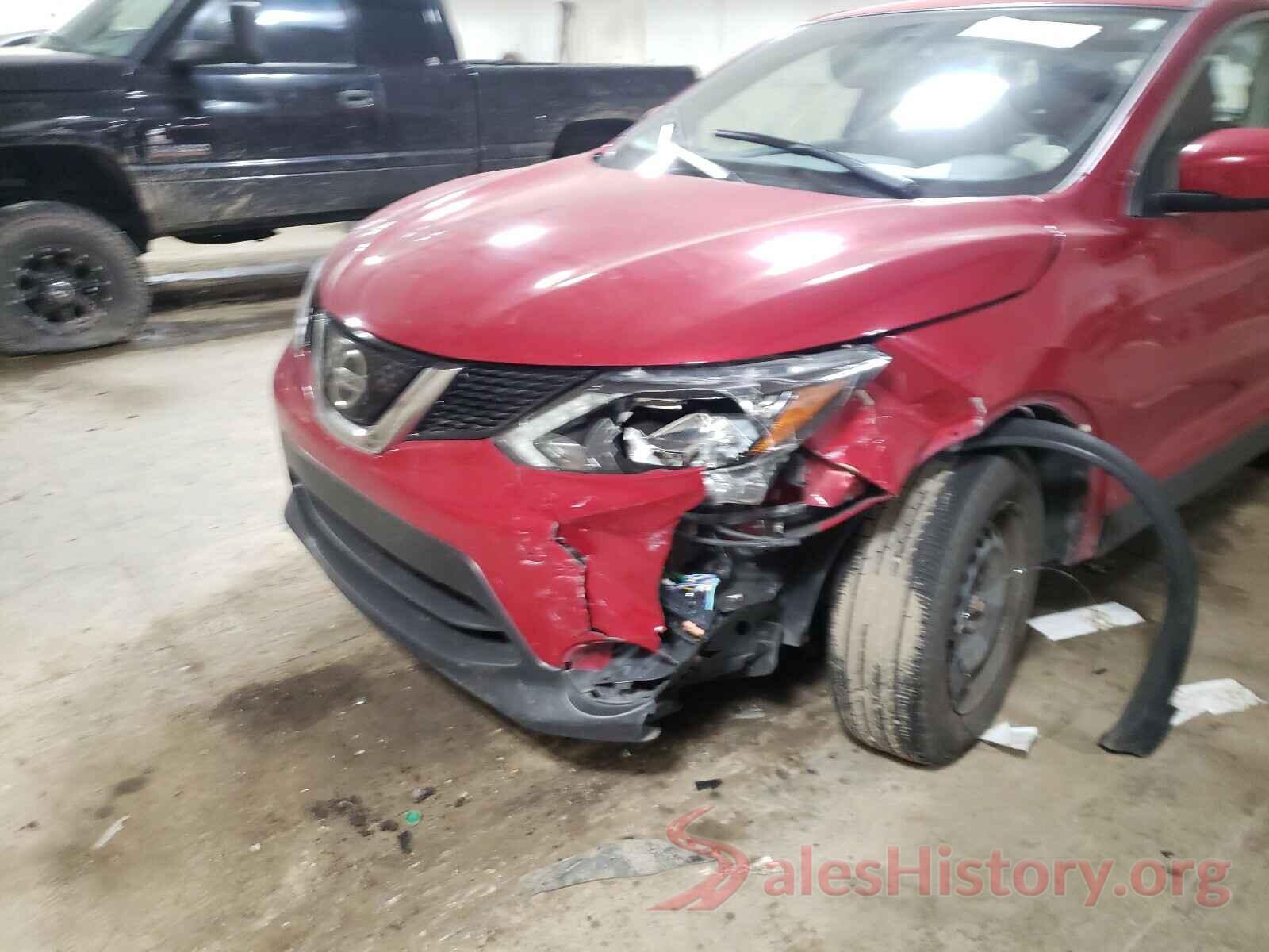 JN1BJ1CR4JW257198 2018 NISSAN ROGUE