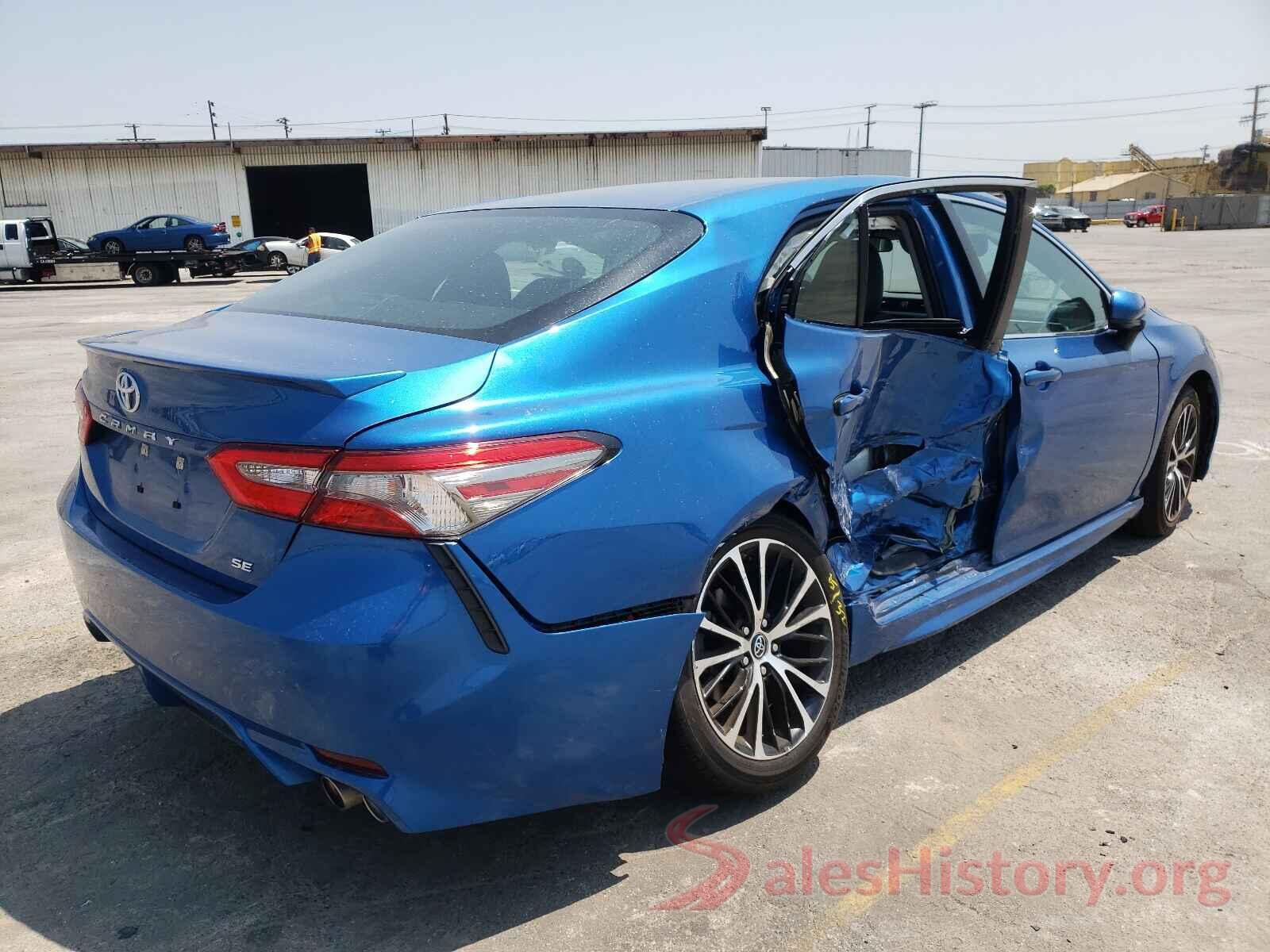 4T1B11HK9JU031187 2018 TOYOTA CAMRY