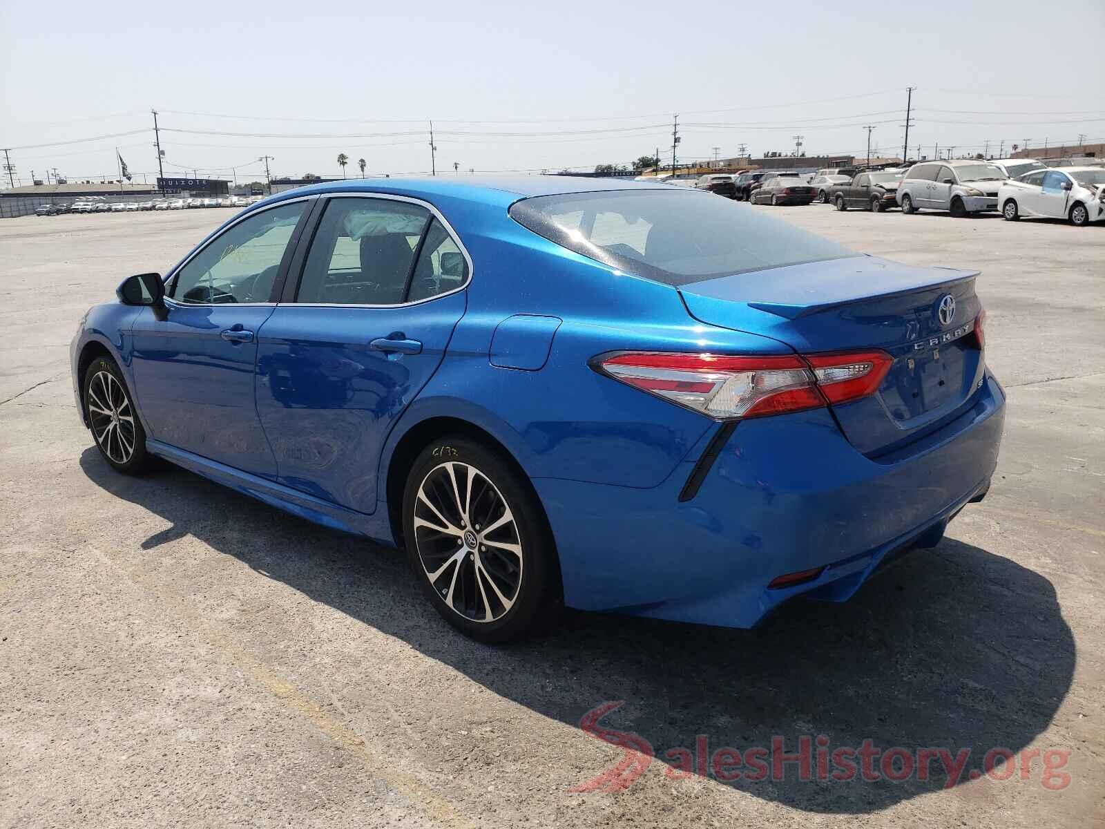 4T1B11HK9JU031187 2018 TOYOTA CAMRY