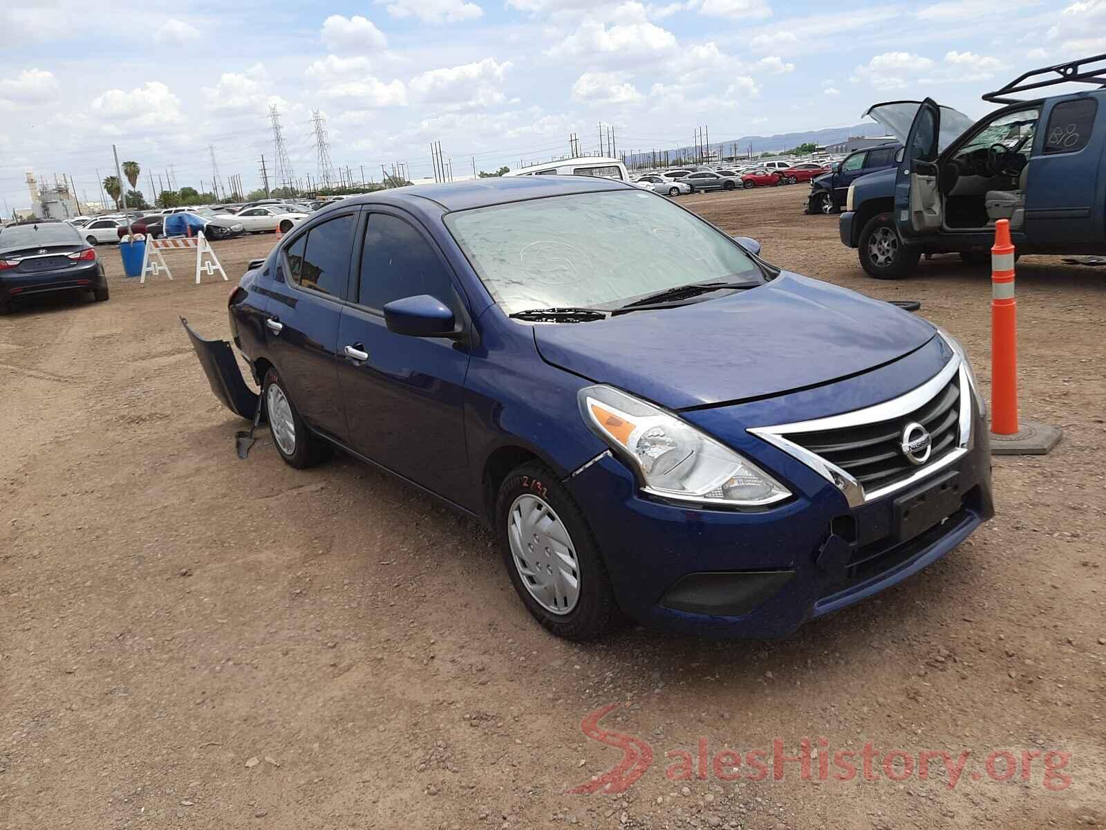 3N1CN7AP4JL864768 2018 NISSAN VERSA