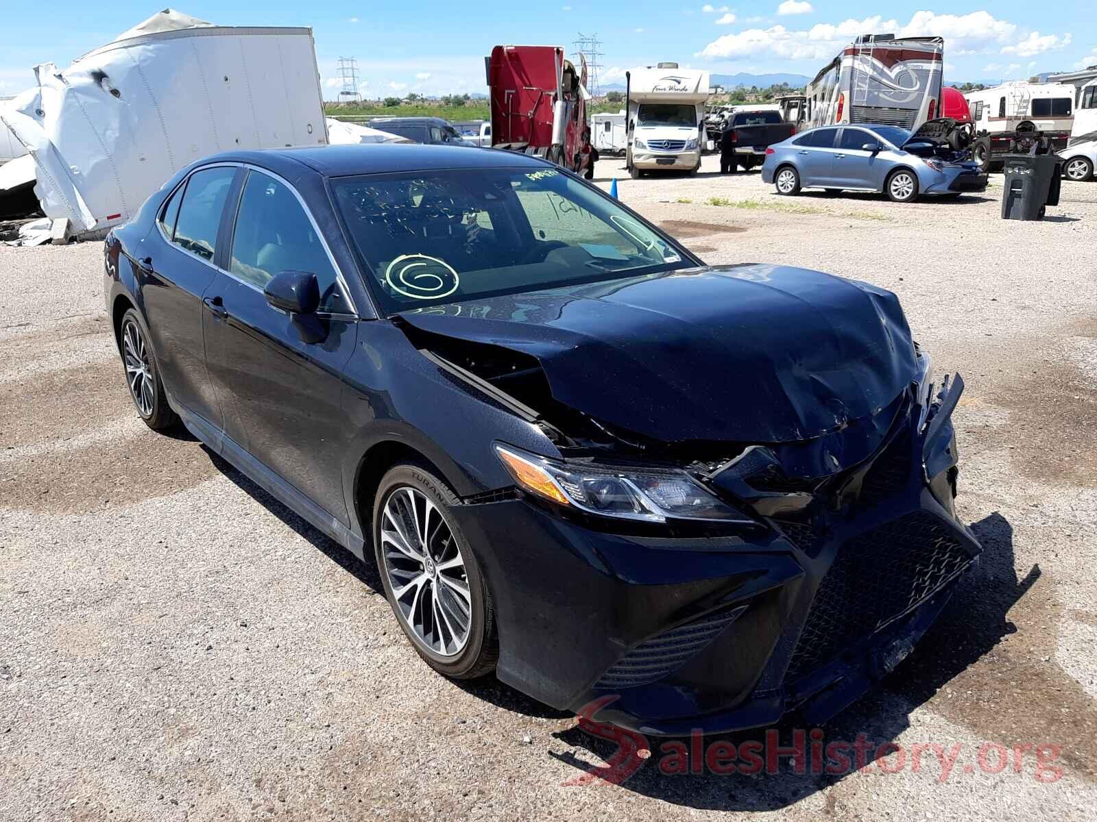 4T1B11HK2KU298429 2019 TOYOTA CAMRY