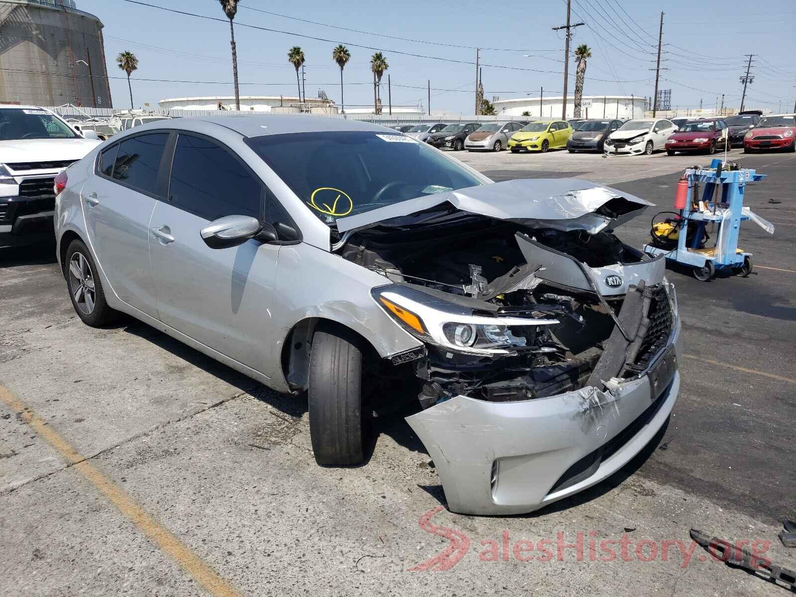 3KPFL4A75JE249925 2018 KIA FORTE