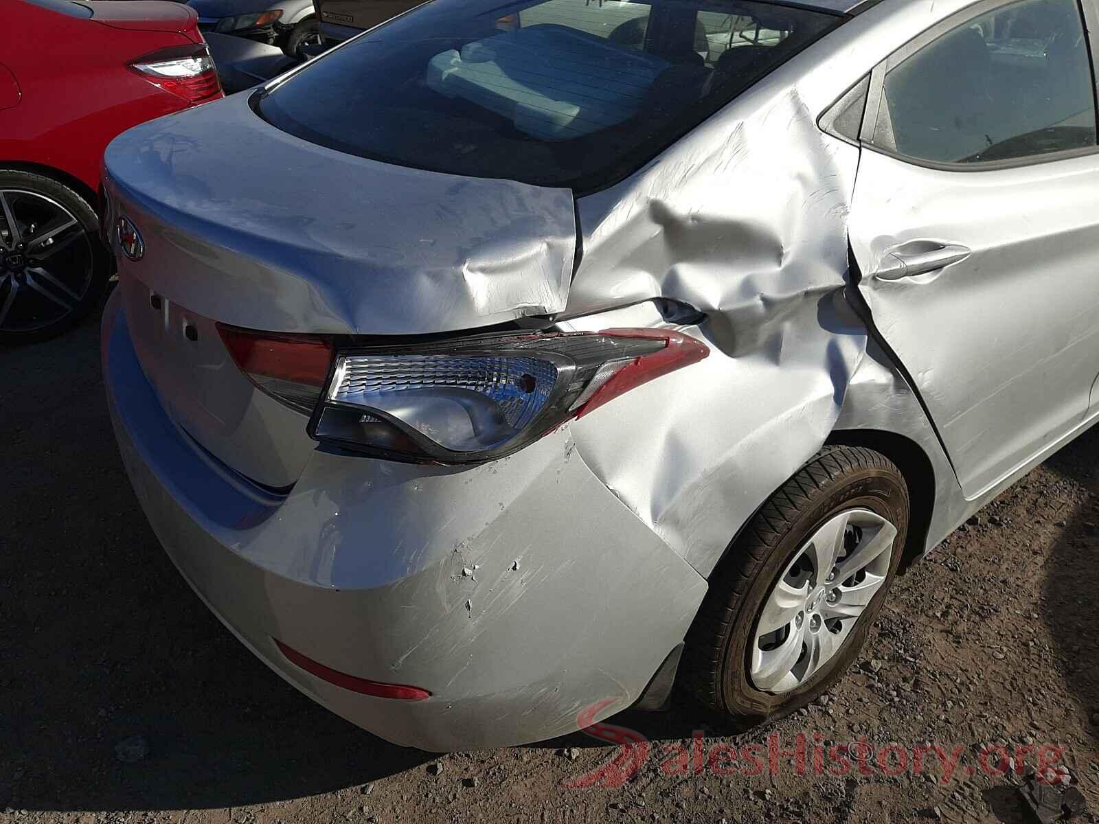 5NPDH4AE8GH721725 2016 HYUNDAI ELANTRA