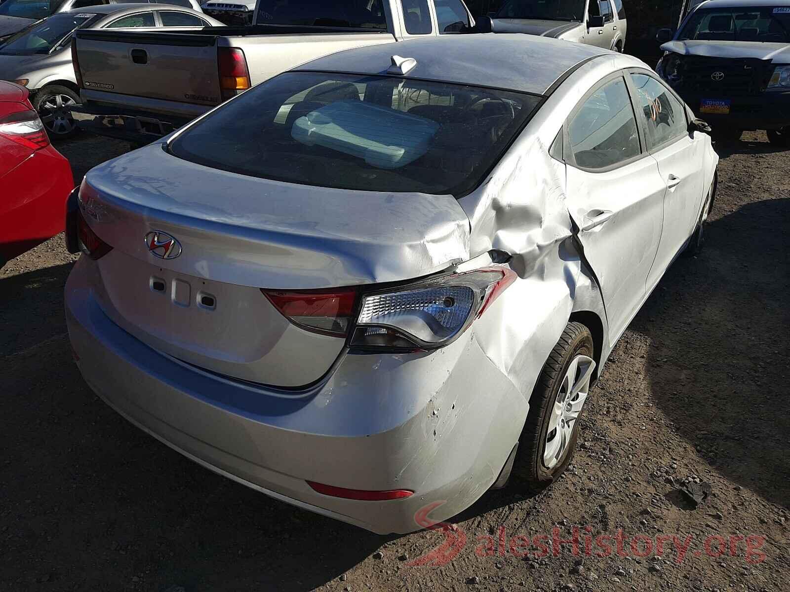 5NPDH4AE8GH721725 2016 HYUNDAI ELANTRA