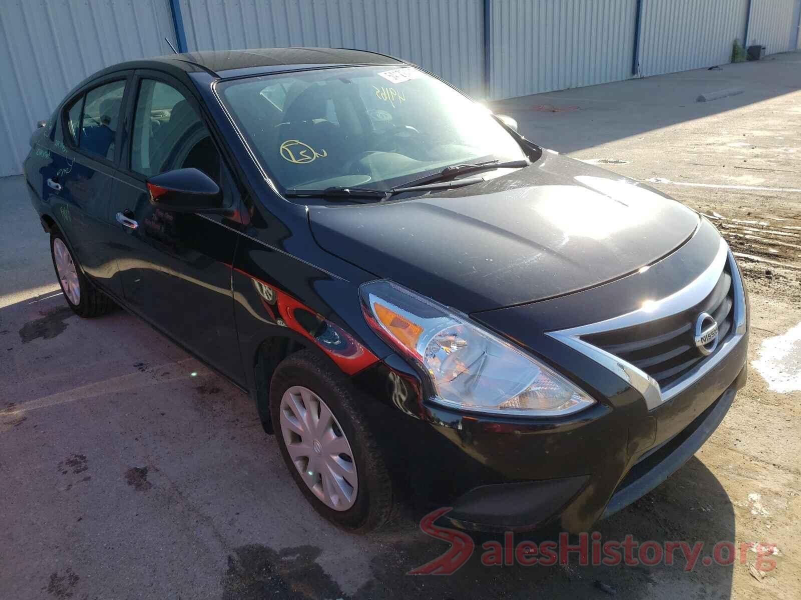 3N1CN7AP5JL868263 2018 NISSAN VERSA