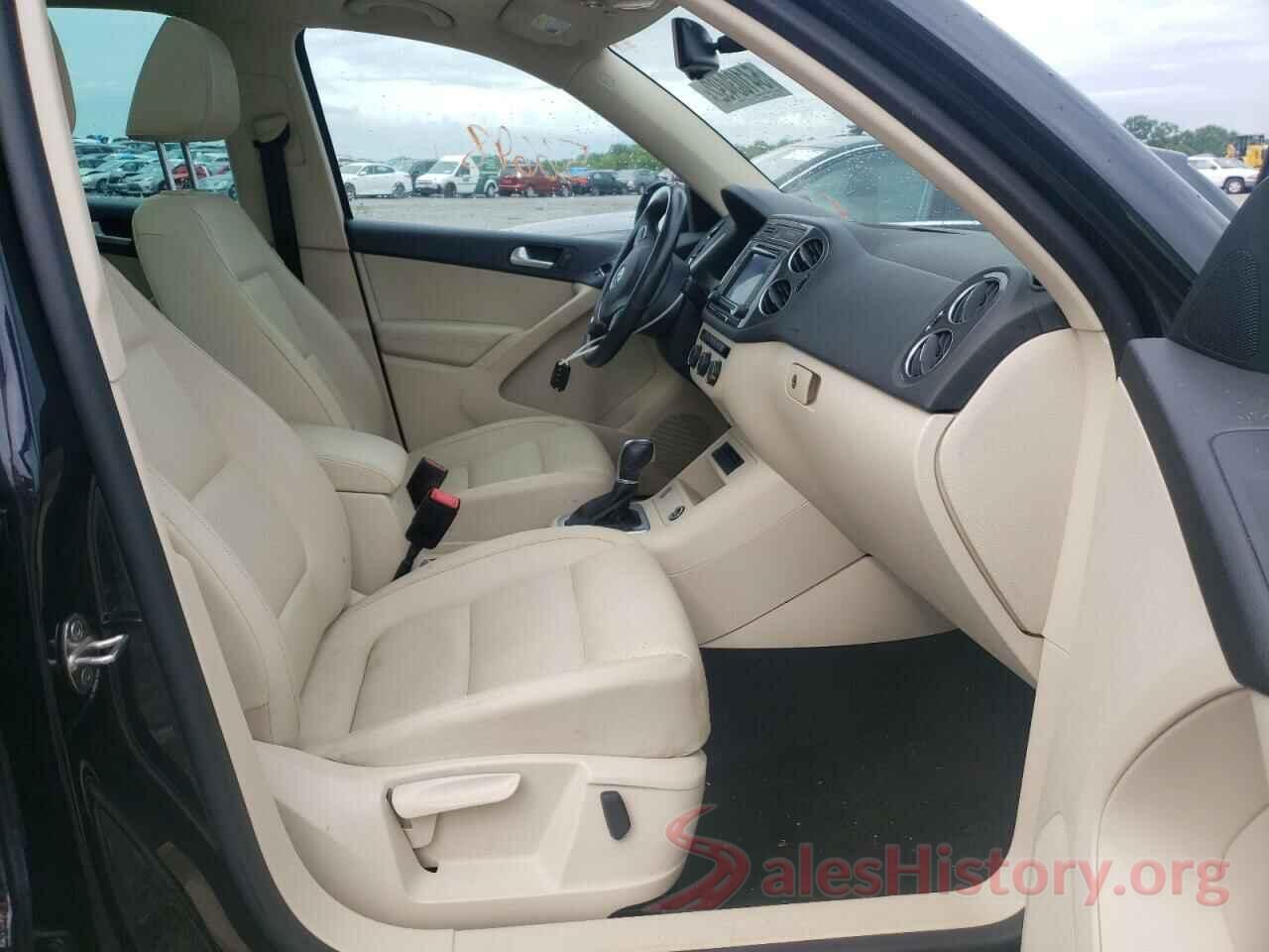 WVGRV7AXXHK002945 2017 VOLKSWAGEN TIGUAN