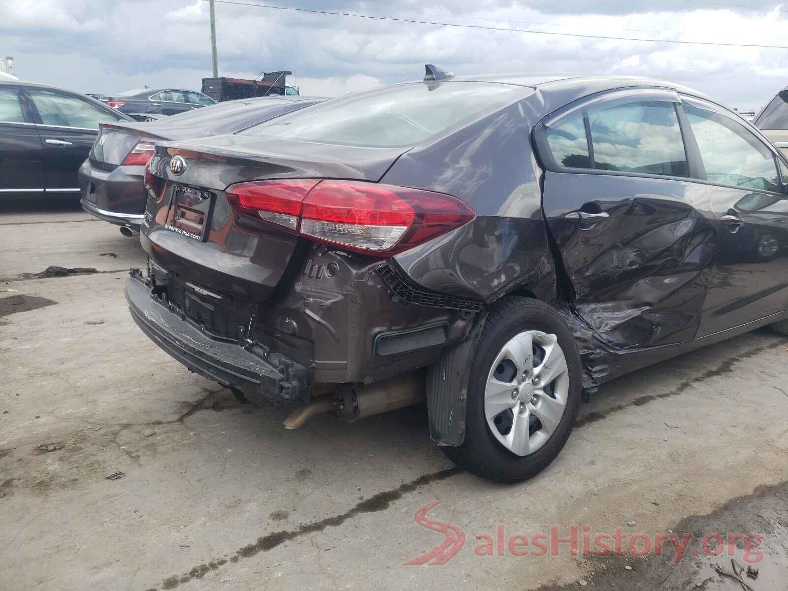 3KPFL4A7XJE177555 2018 KIA FORTE