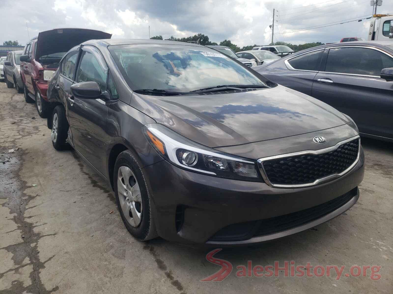 3KPFL4A7XJE177555 2018 KIA FORTE