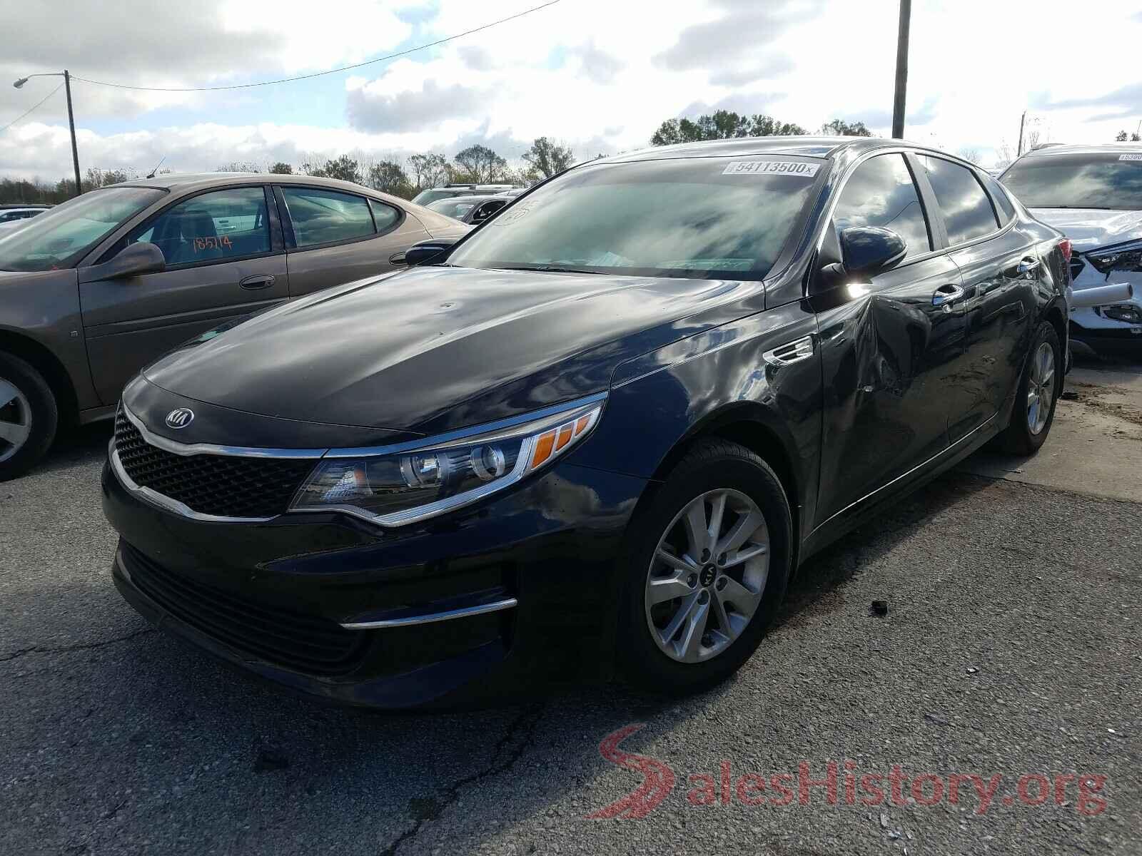 5XXGT4L36HG155584 2017 KIA OPTIMA