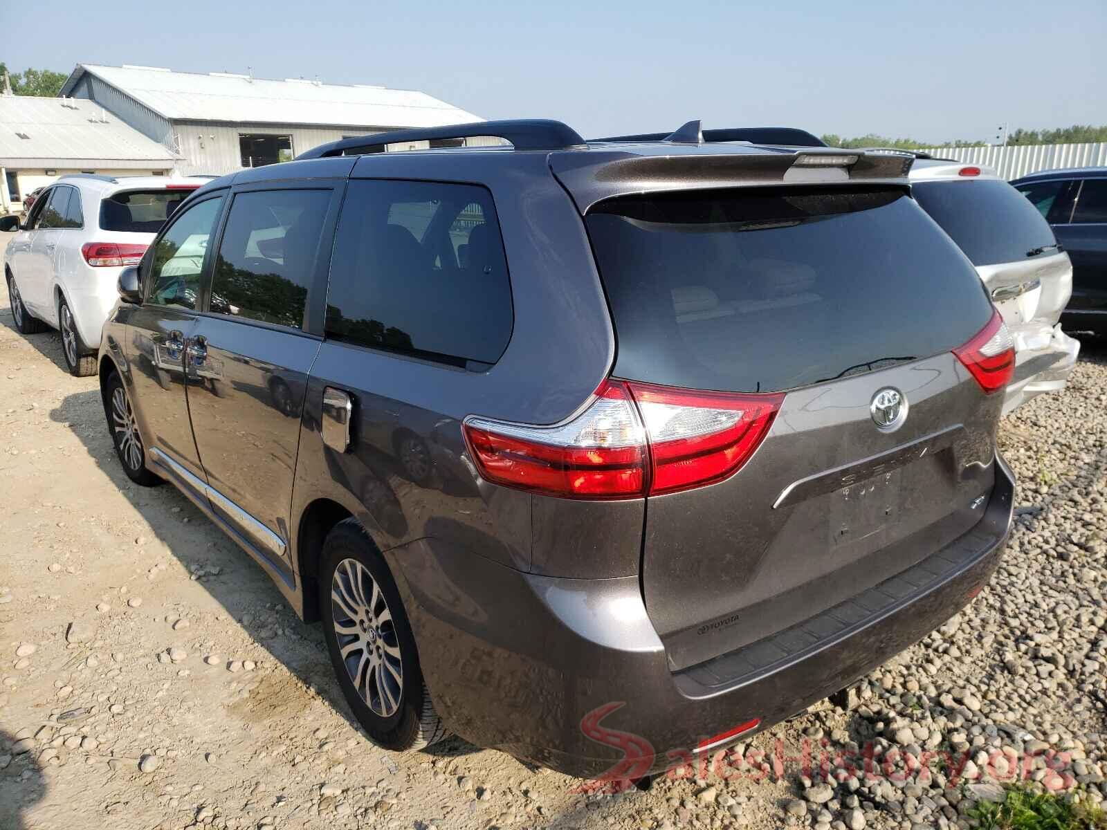 5TDYZ3DC8JS901002 2018 TOYOTA SIENNA