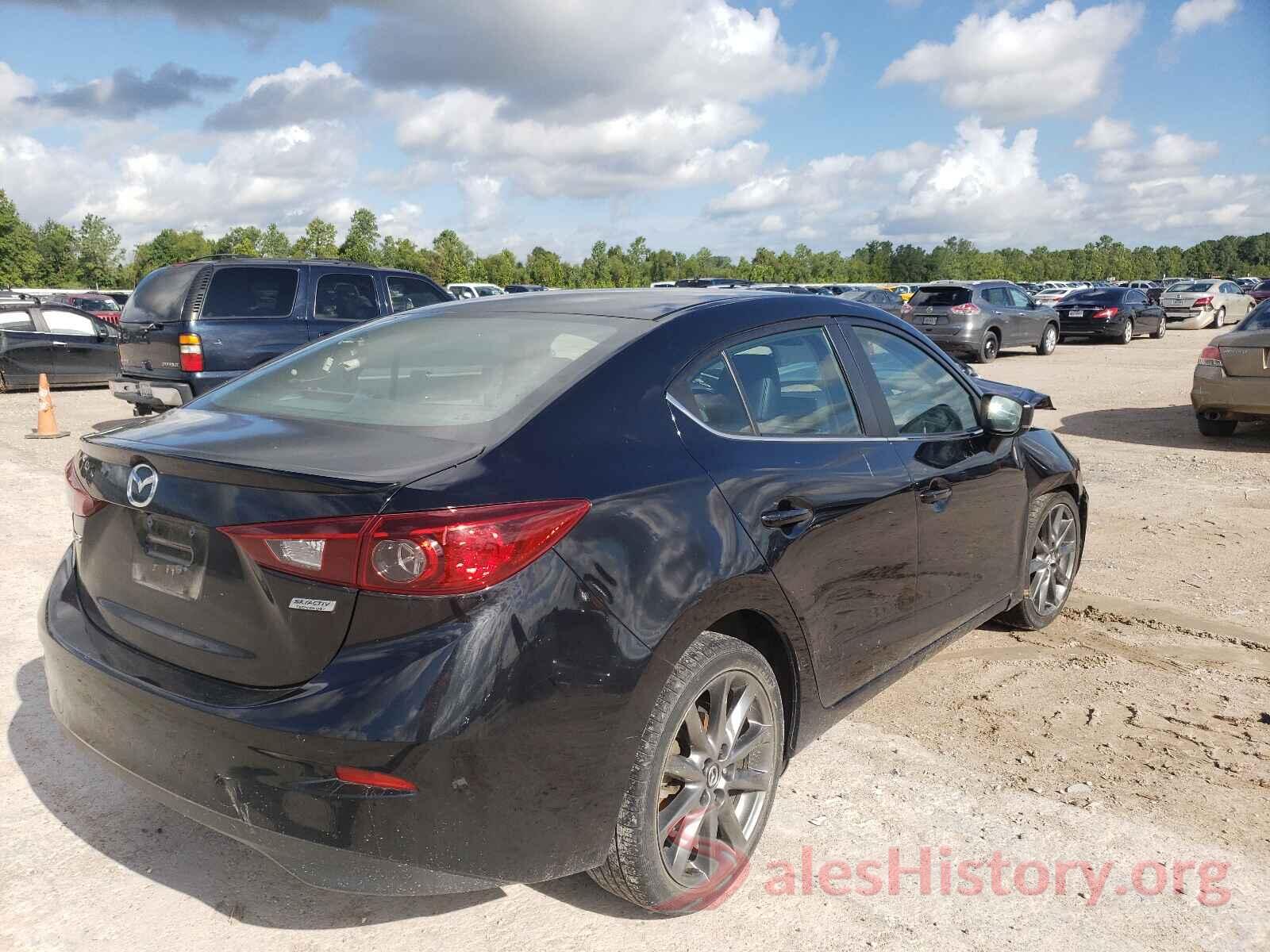 3MZBN1V31JM208709 2018 MAZDA 3