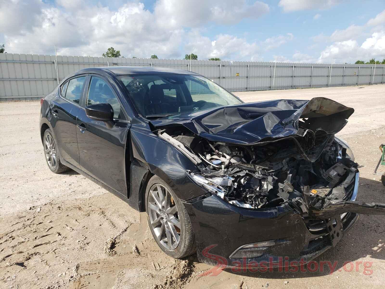 3MZBN1V31JM208709 2018 MAZDA 3