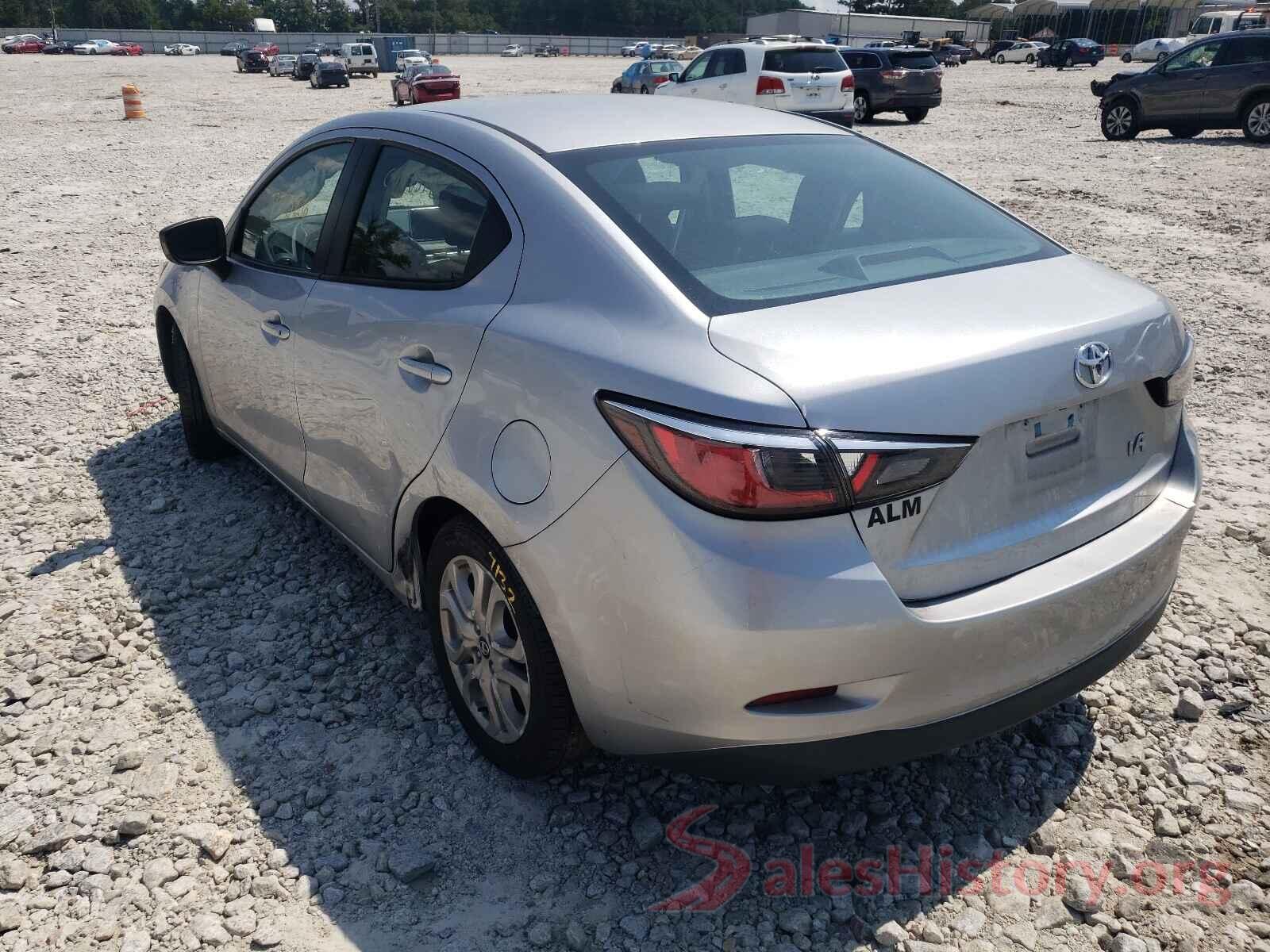 3MYDLBYV2JY329702 2018 TOYOTA YARIS