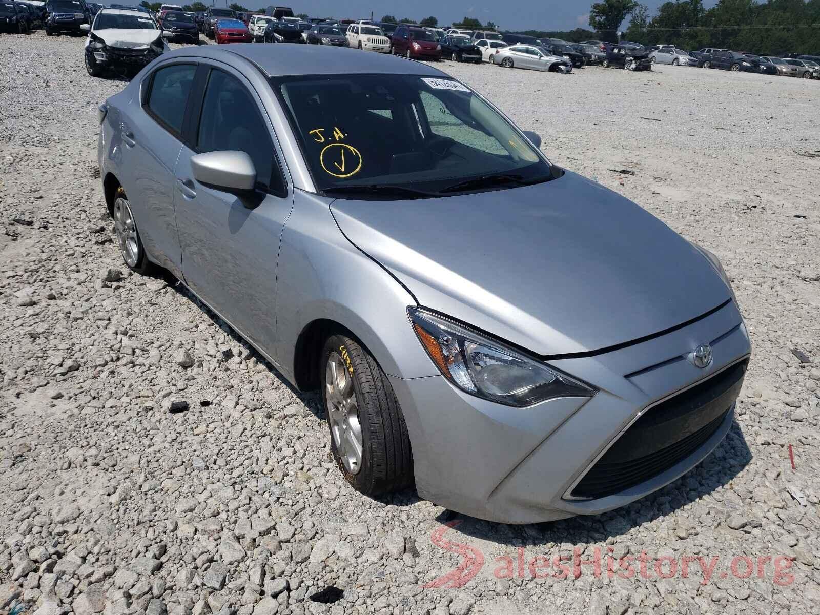 3MYDLBYV2JY329702 2018 TOYOTA YARIS