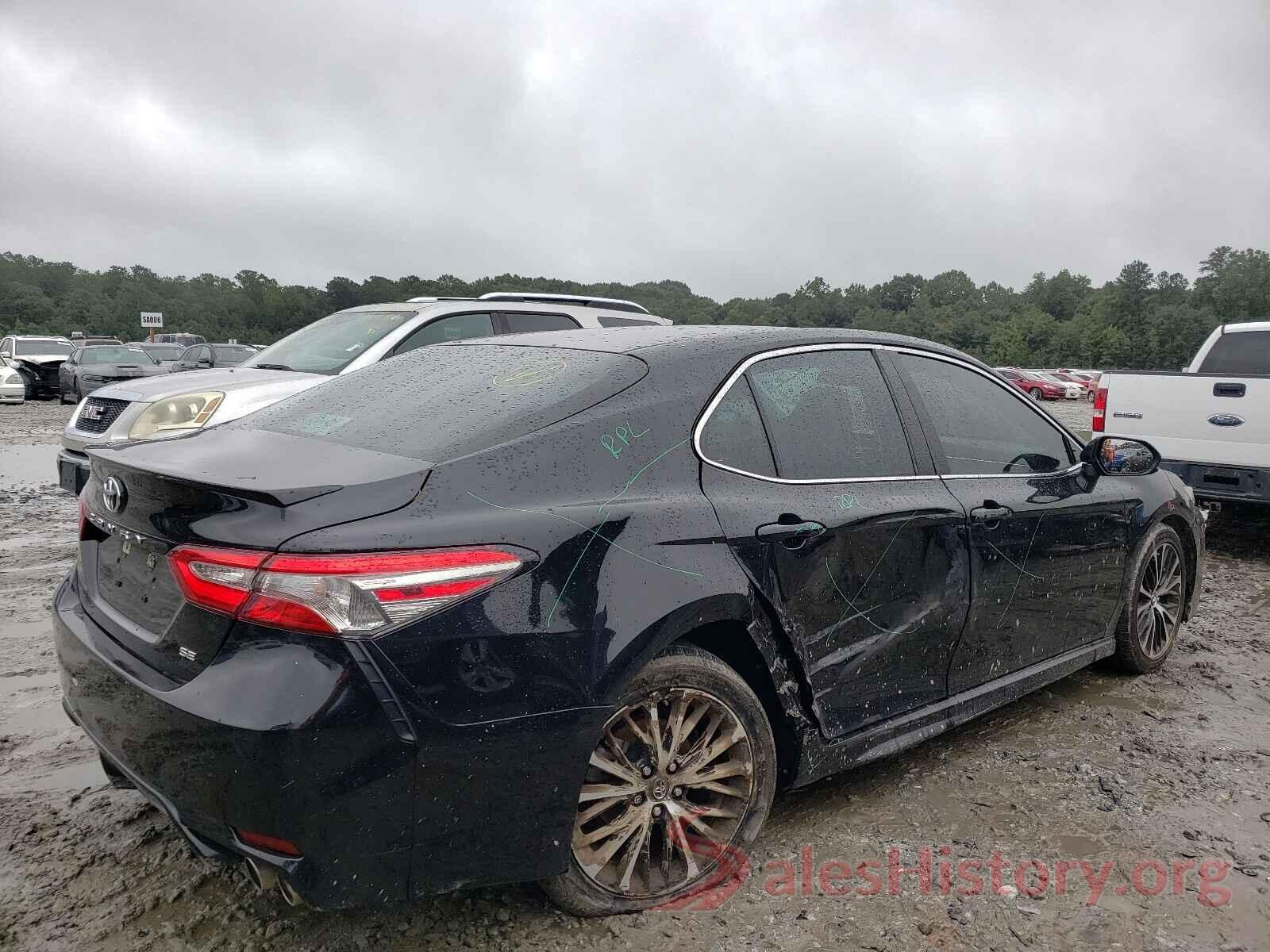 4T1B11HK3JU666017 2018 TOYOTA CAMRY