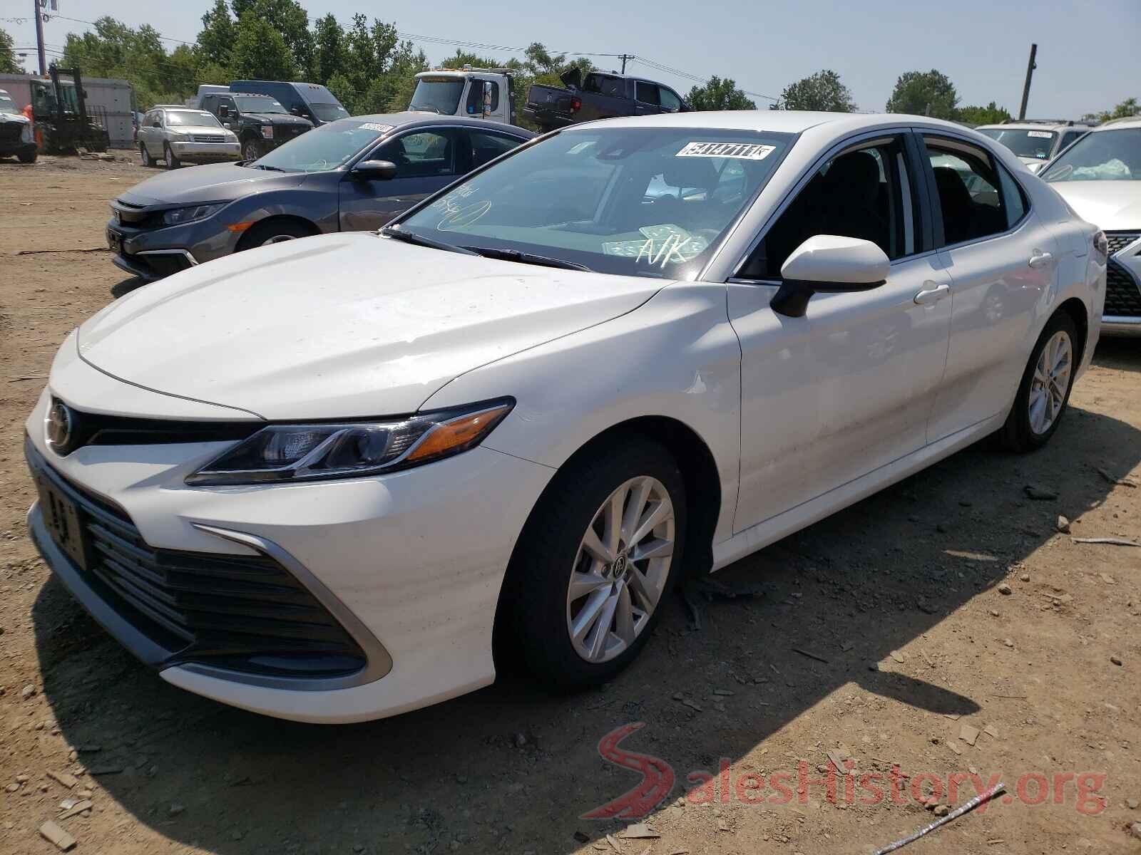 4T1C11AKXMU522256 2021 TOYOTA CAMRY