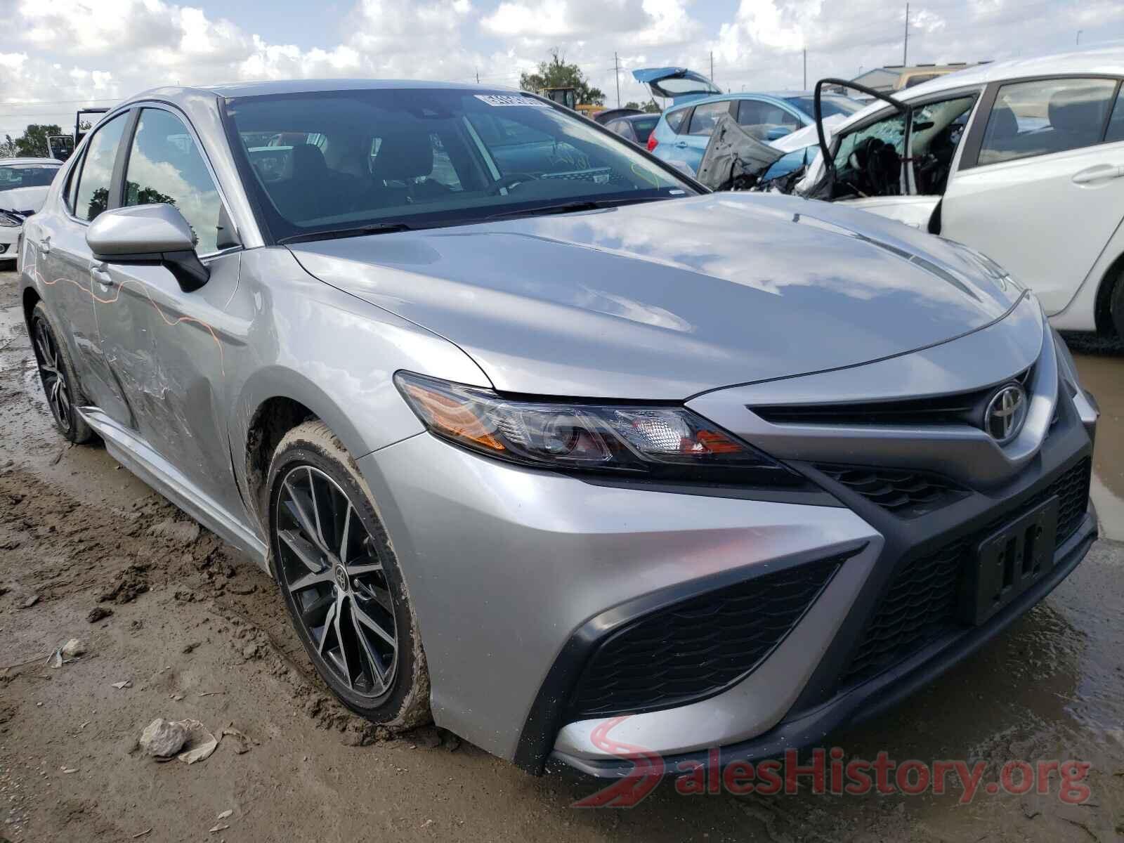 4T1G11AK8MU528705 2021 TOYOTA CAMRY