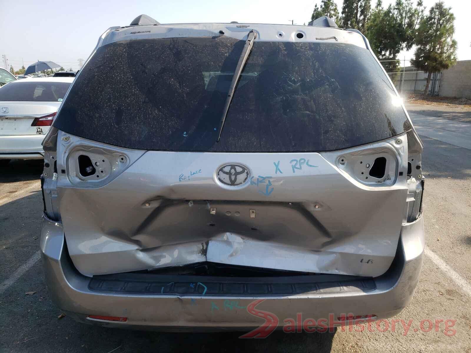 5TDKZ3DC5HS836898 2017 TOYOTA SIENNA