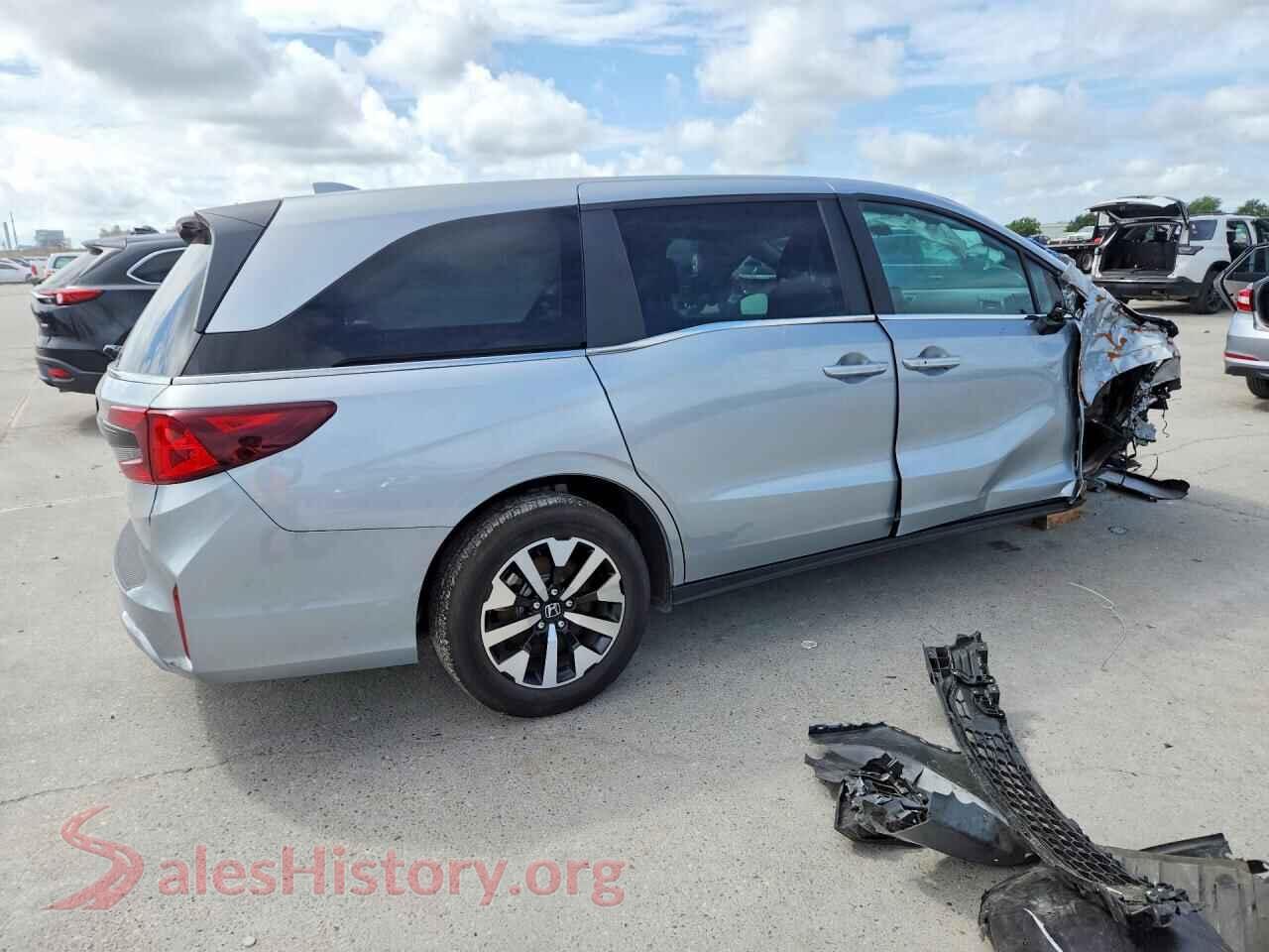 2025 HONDA ODYSSEY VIN 5FNRL6H60SB083587, right side view