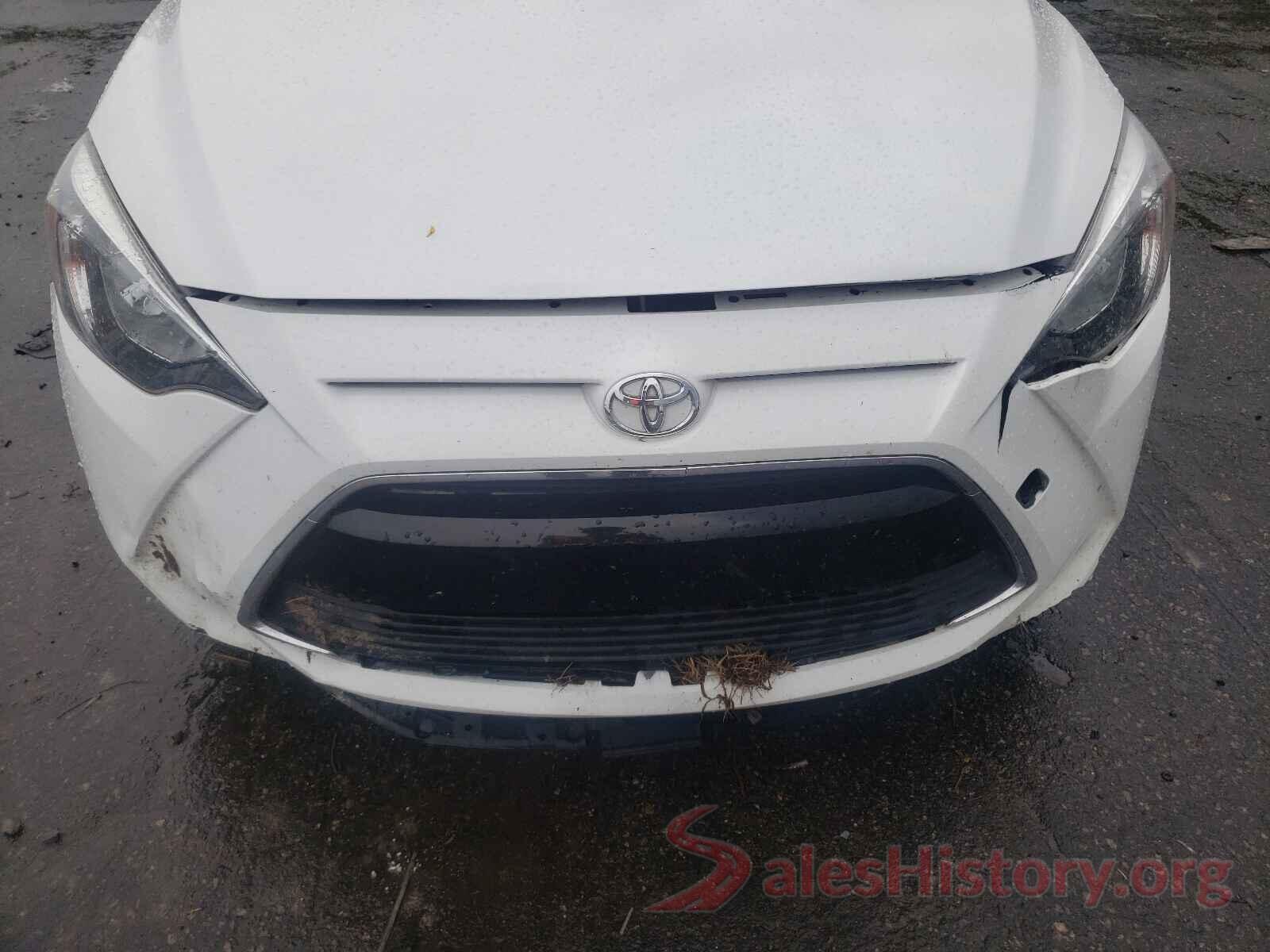 3MYDLBYV1JY309957 2018 TOYOTA YARIS