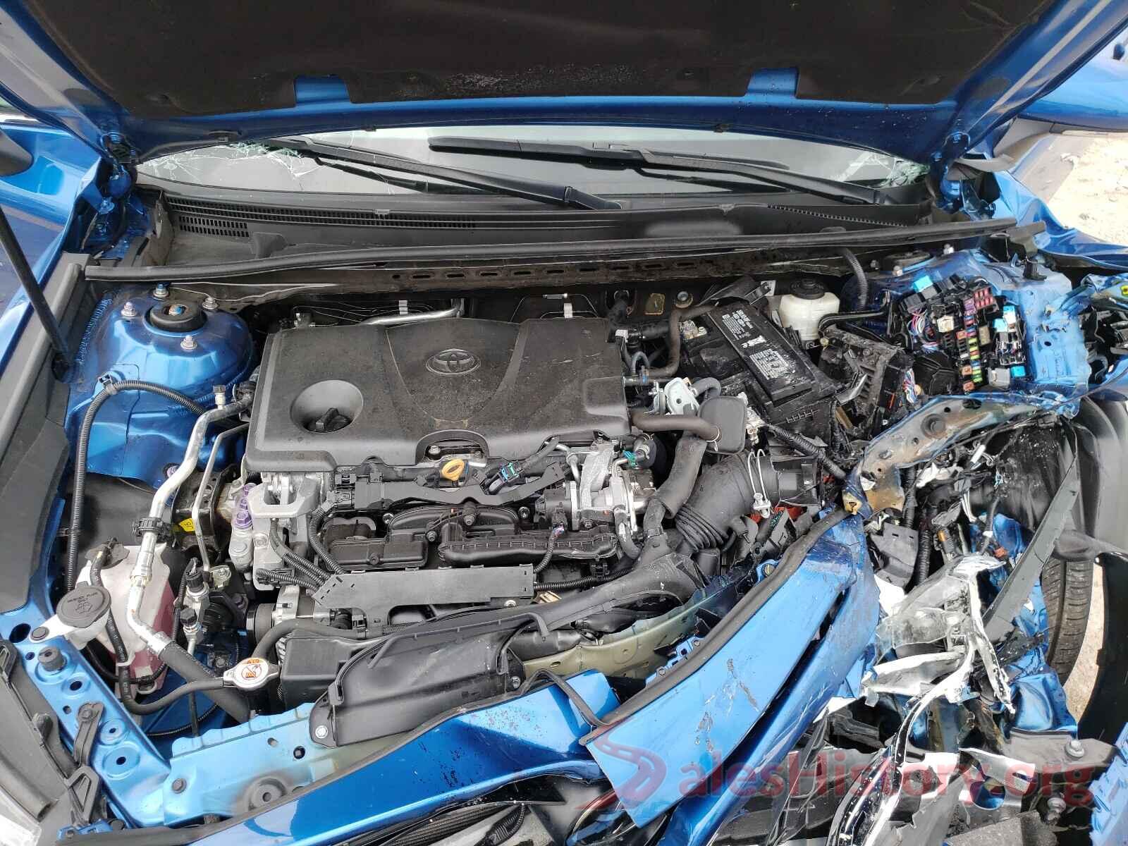 4T1B11HK1JU069433 2018 TOYOTA CAMRY