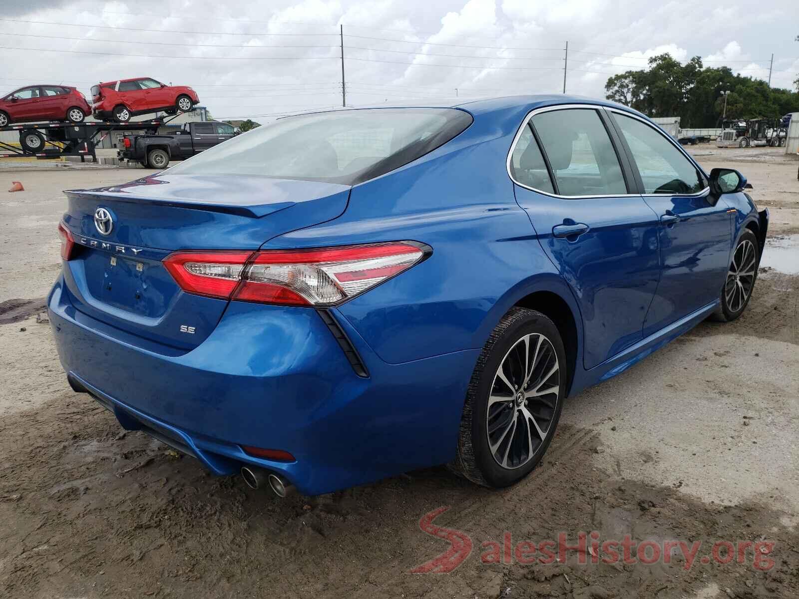 4T1B11HK1JU069433 2018 TOYOTA CAMRY