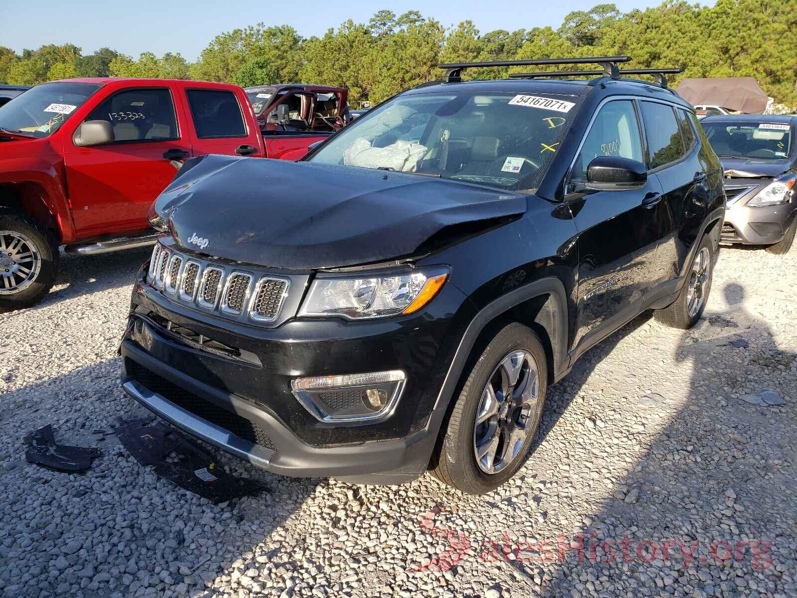 3C4NJDCB2JT337569 2018 JEEP COMPASS