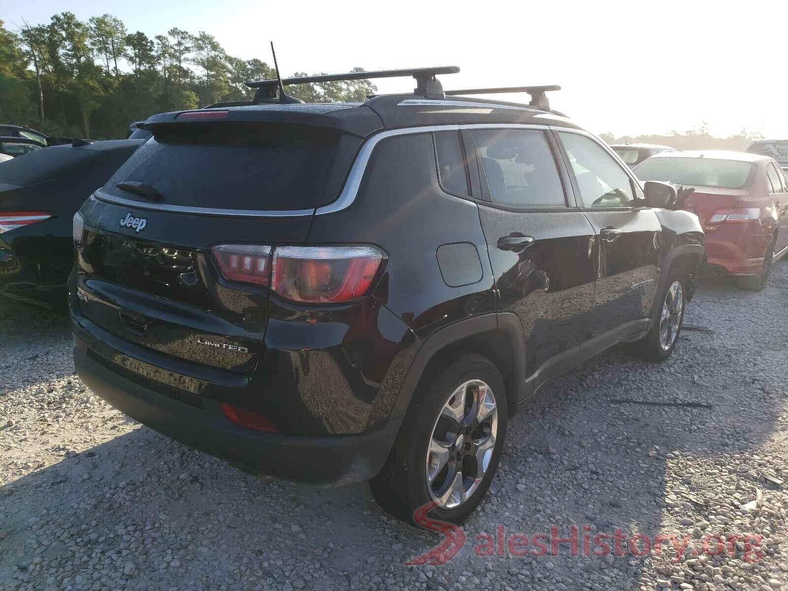 3C4NJDCB2JT337569 2018 JEEP COMPASS