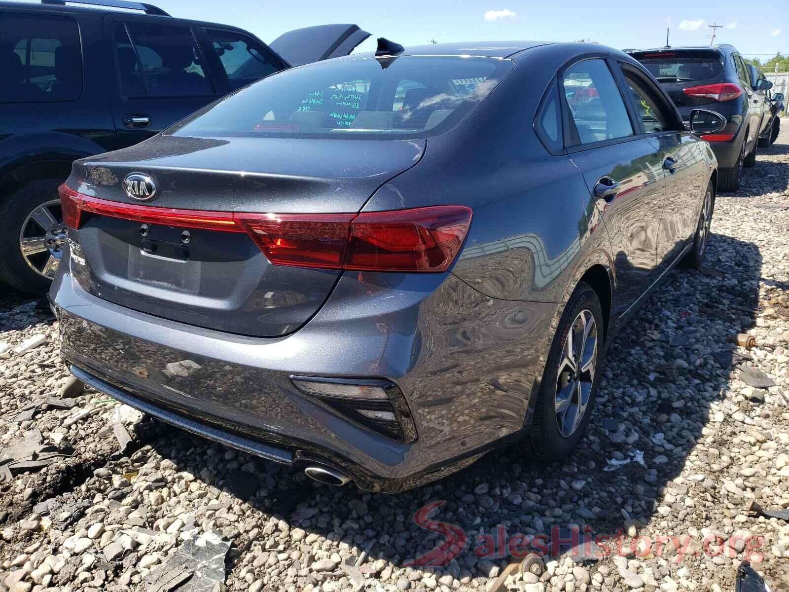 3KPF24AD2ME264105 2021 KIA FORTE