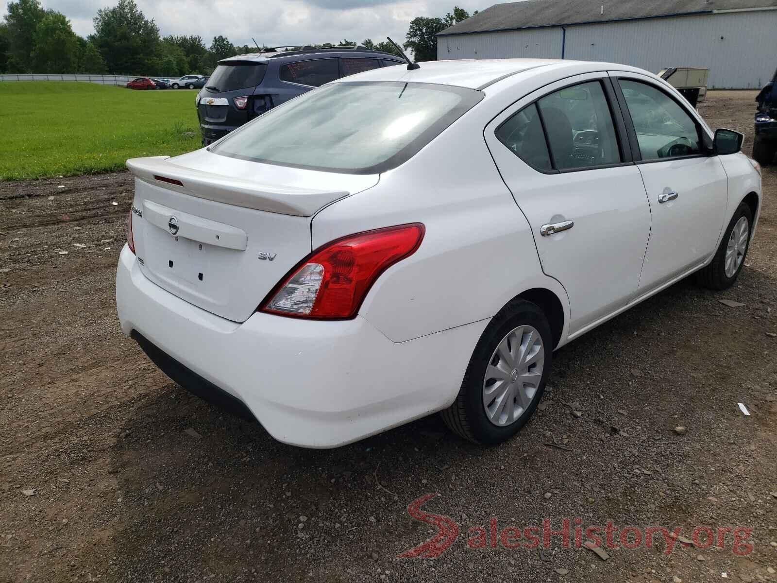 3N1CN7AP1JL810229 2018 NISSAN VERSA