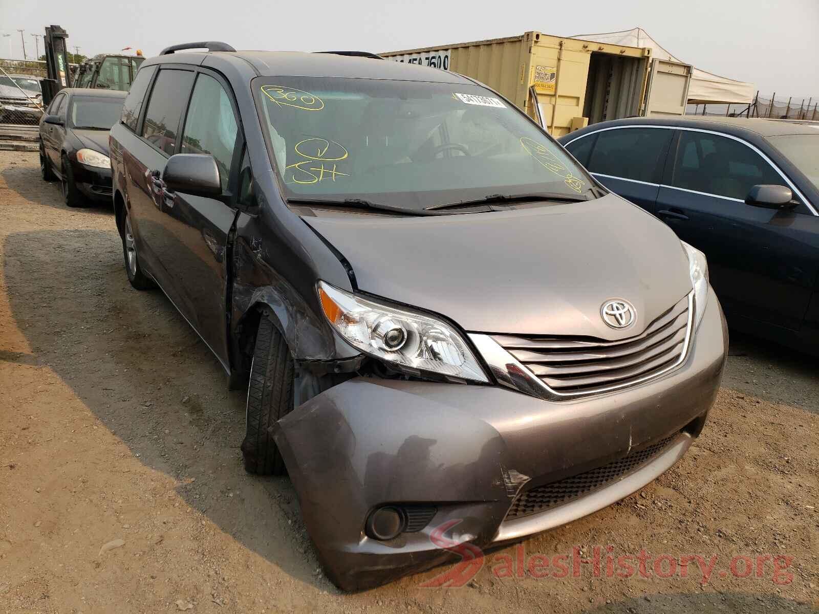 5TDKZ3DC0HS877634 2017 TOYOTA SIENNA