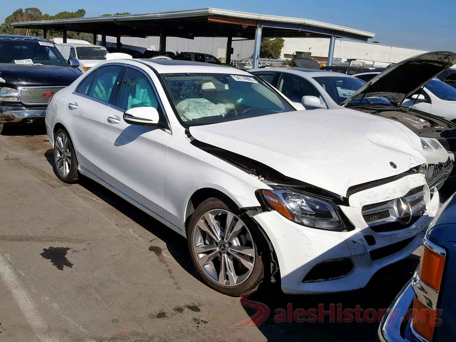 55SWF4JBXJU280222 2018 MERCEDES-BENZ C CLASS