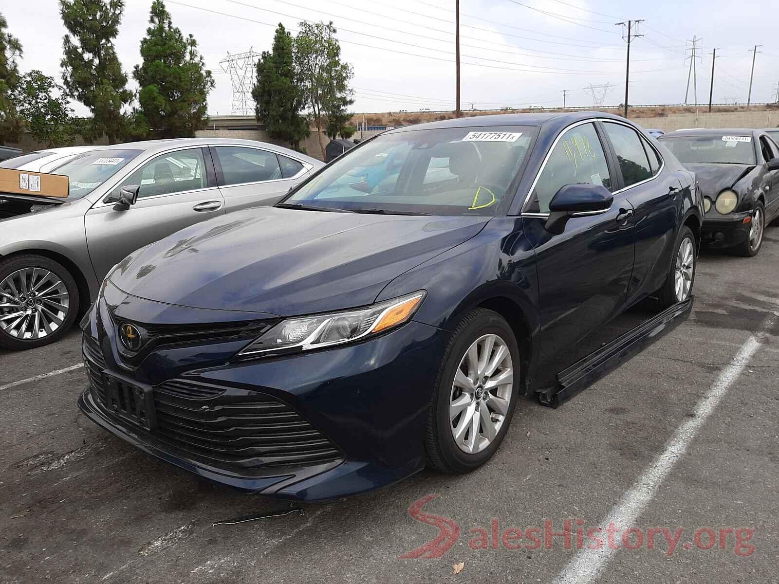 4T1B11HK7JU614406 2018 TOYOTA CAMRY