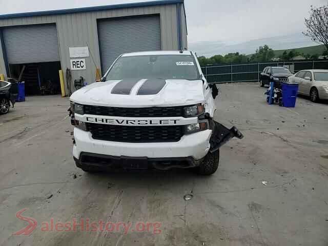 2021 CHEVROLET SILVERADO VIN 1GCPYBEK5MZ390978, damage close-up