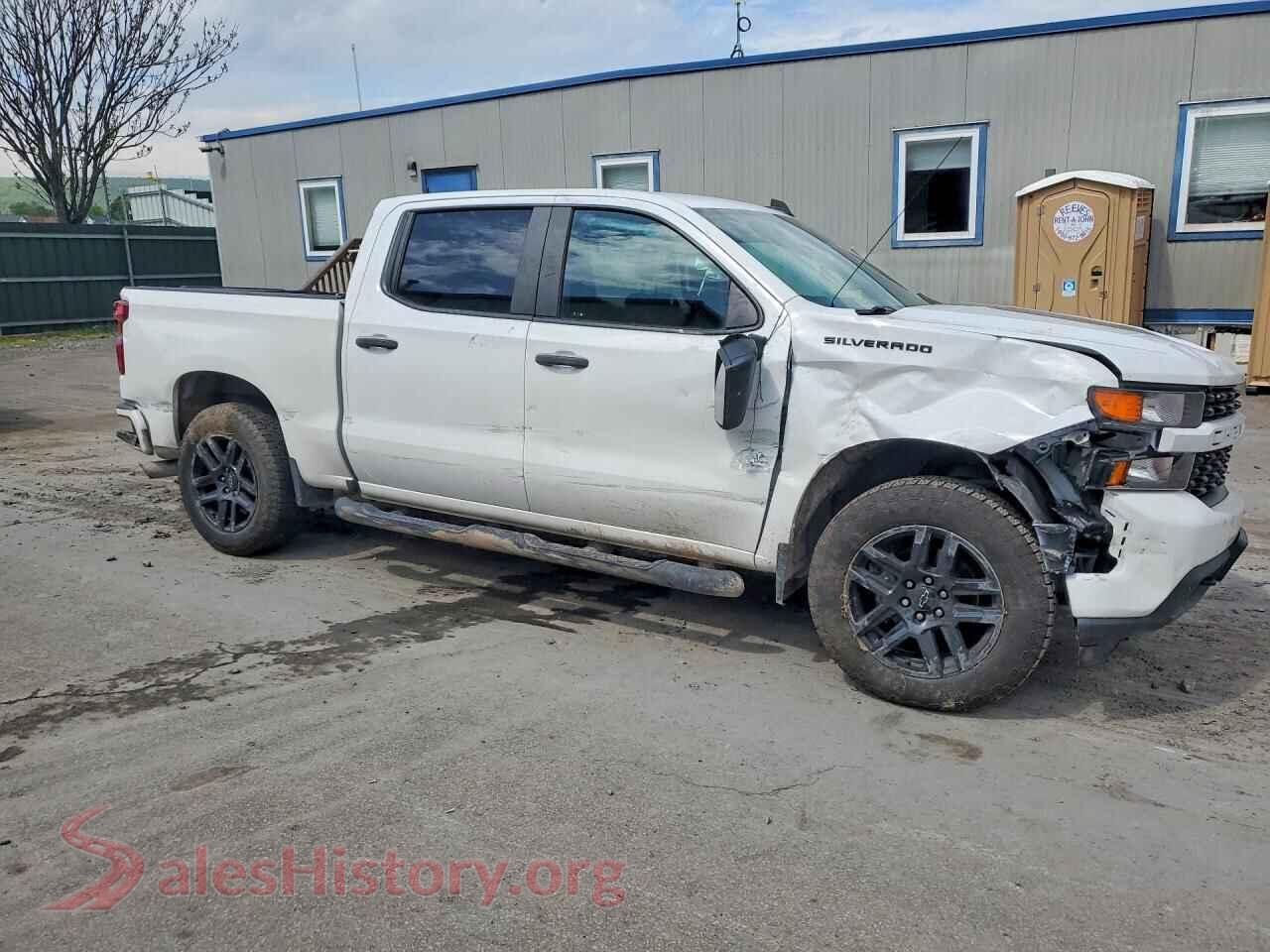 2021 CHEVROLET SILVERADO VIN 1GCPYBEK5MZ390978, rear 3/4 view