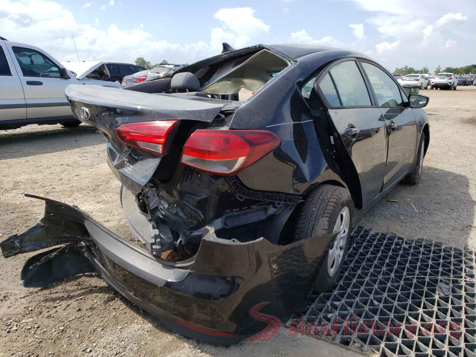 3KPFK4A71JE221932 2018 KIA FORTE